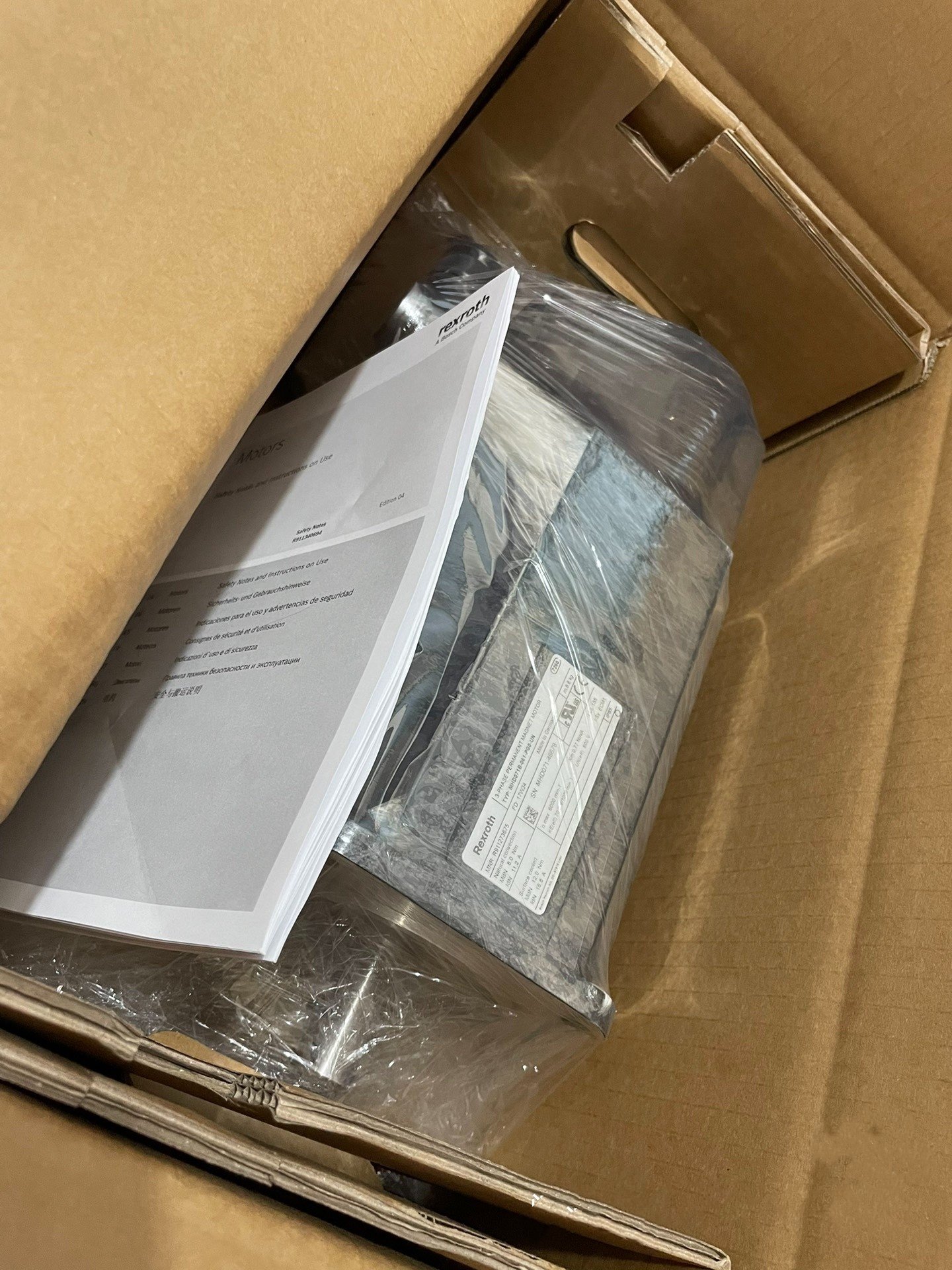 Top sell MSK040B-0450-NN-M1-UP0-NNNN servo motor Innovative three-phase motor With one year Warranty