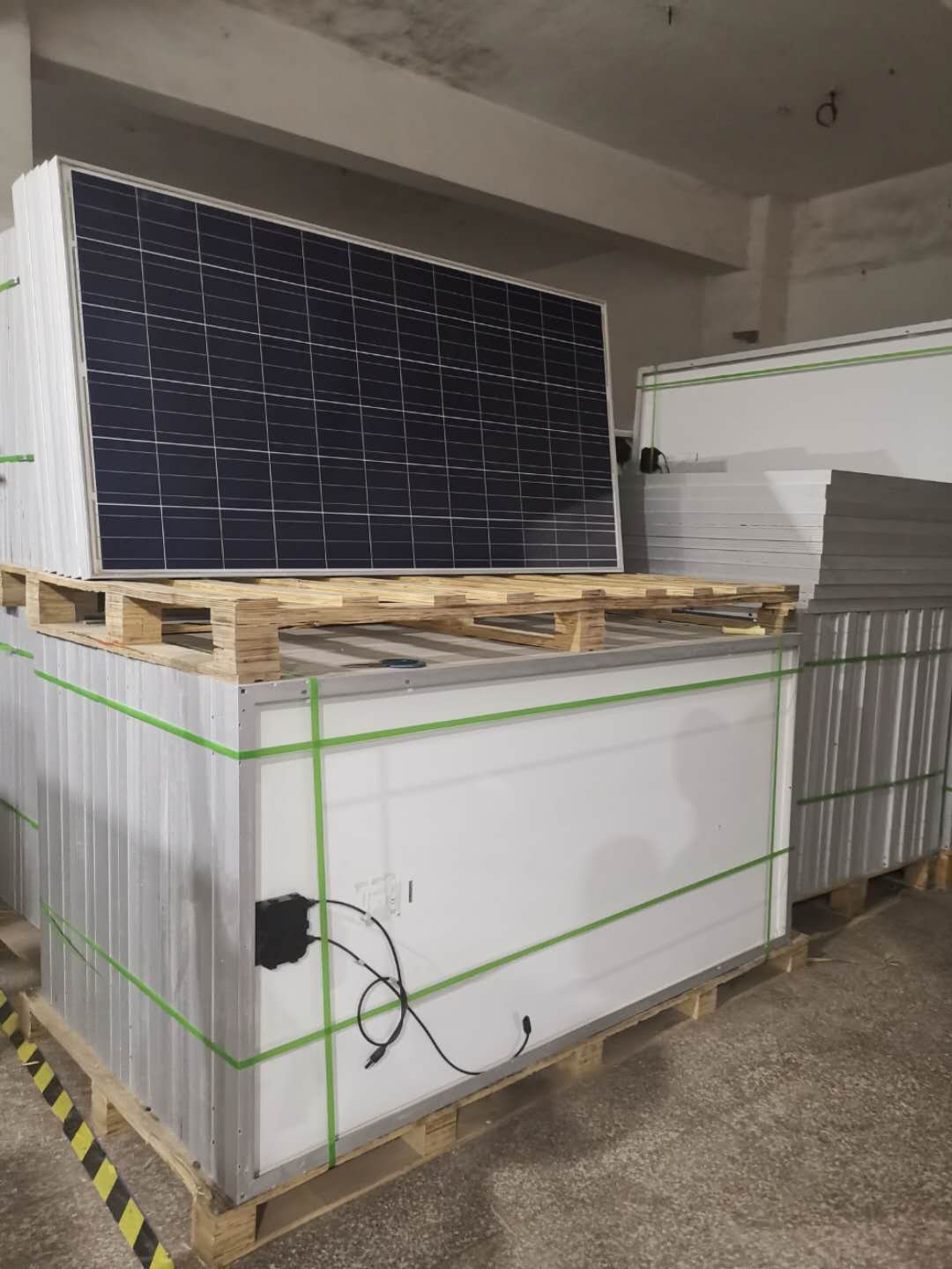 ESG Sale Energy 20w 30w 40w 50w 65w 100w 150w High Efficiency Customized flexible Solar Panel