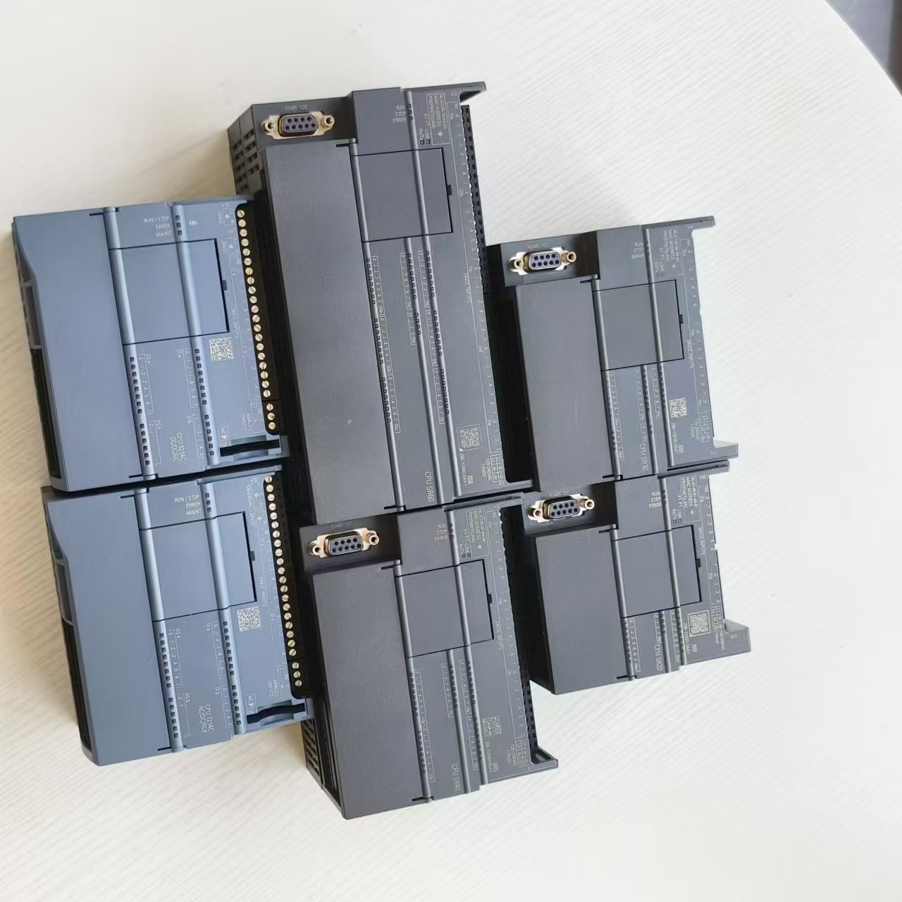 Pm207 Power Supply 6es7 288 6es7288-0cd10-0aa0 With Rs485 Communication Interface 120/230v Ac Incoming (88-370 V)