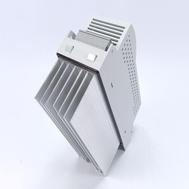 Original PLC ECSEP004C4B Servo Axe Module 13530931 best price