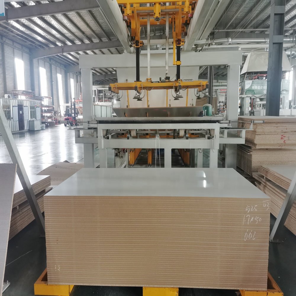 melamine mdf board for cabinet Mdf for furniture cabinet use 18mm size 1220x2440mm with good quality