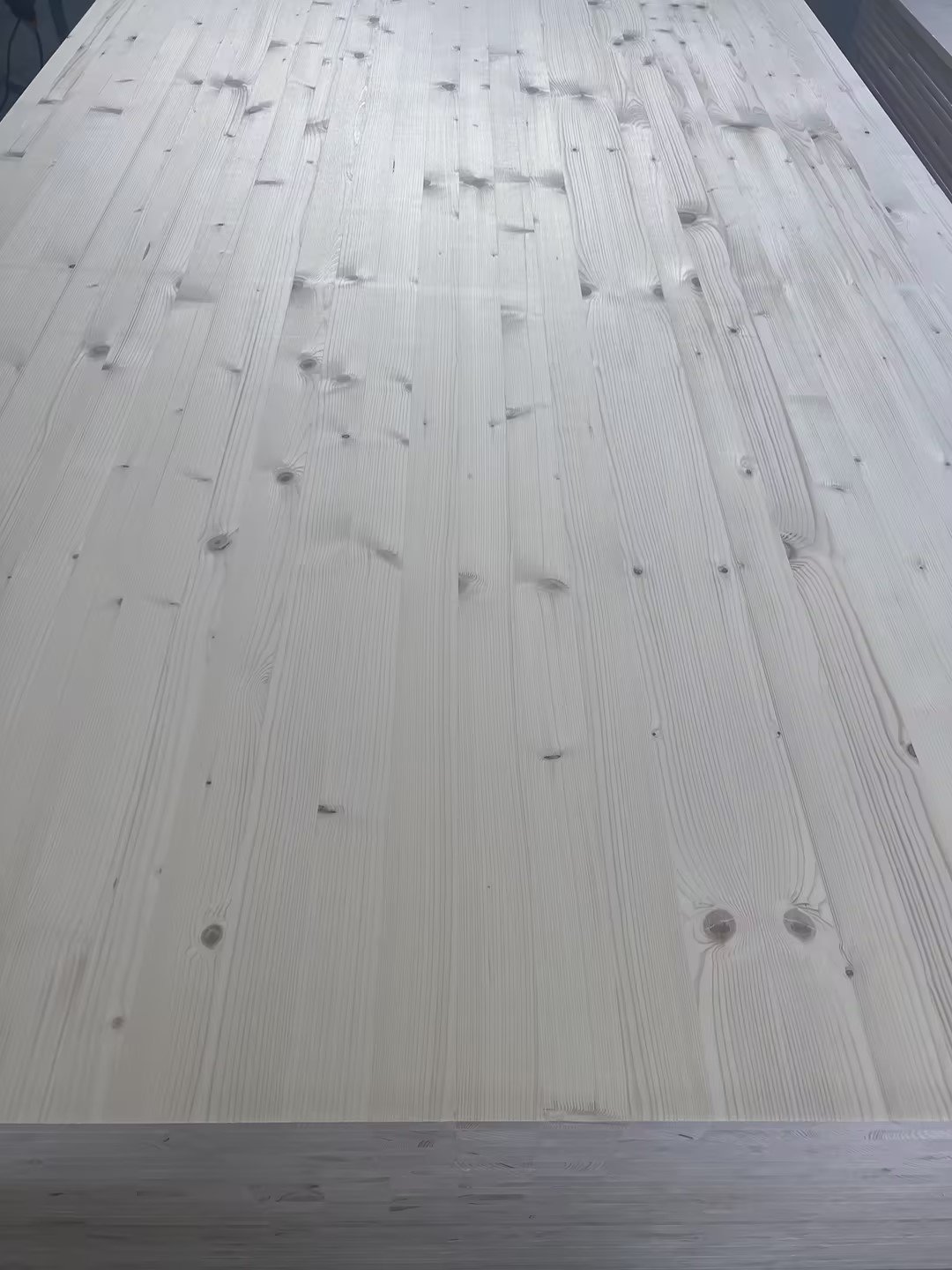 Pine wood supplier Timber export solid pine wood /hardwood plank board manufacturer