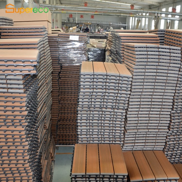 Anti-slip Wood Plastic Composite Wpc Diy Decking Tiles Balcony Tiles Waterproof Easy Installed 300*300mm