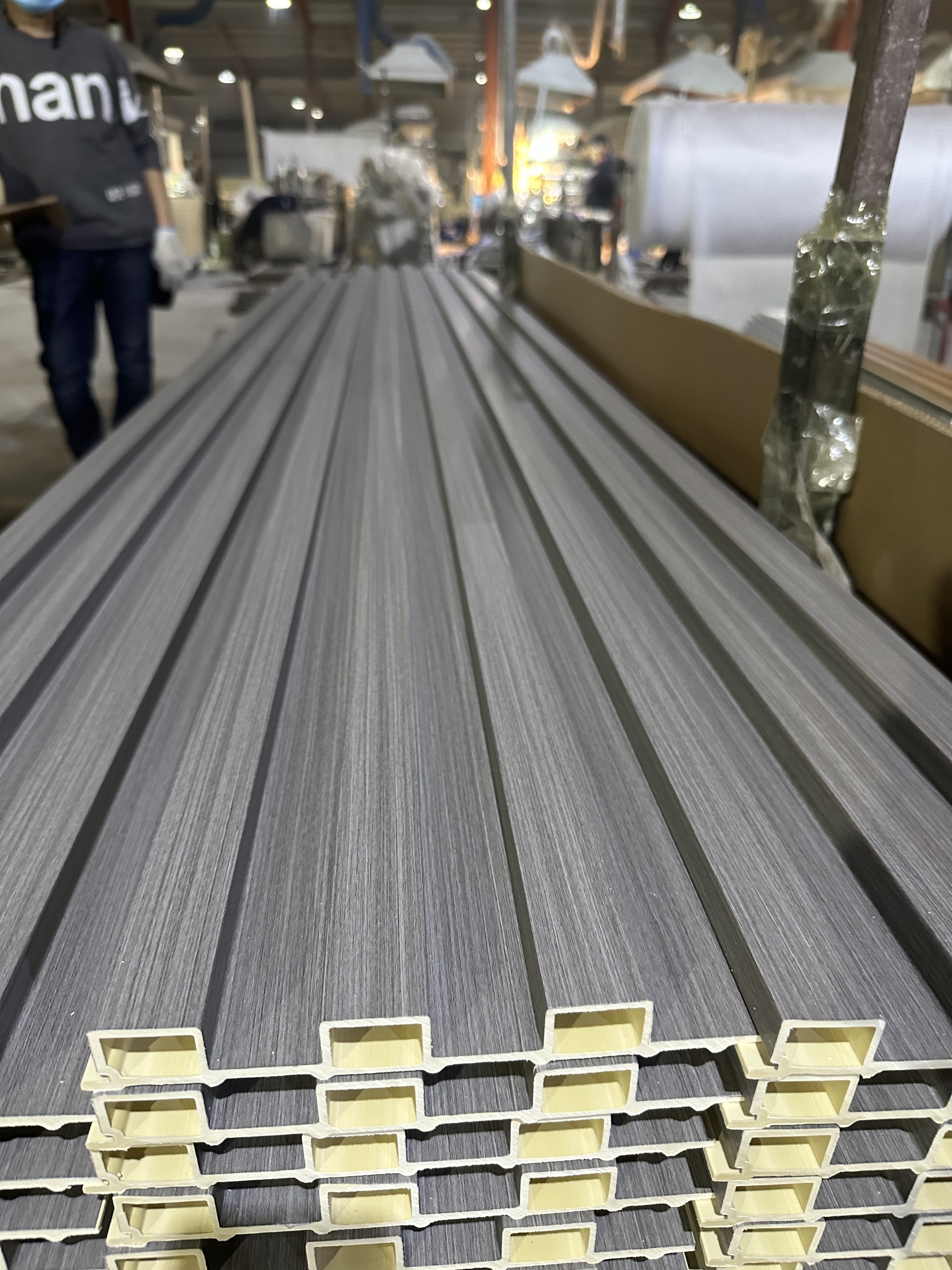 2023 hot sele High quality 160 wpc other decorative wood grain surface boards for interior