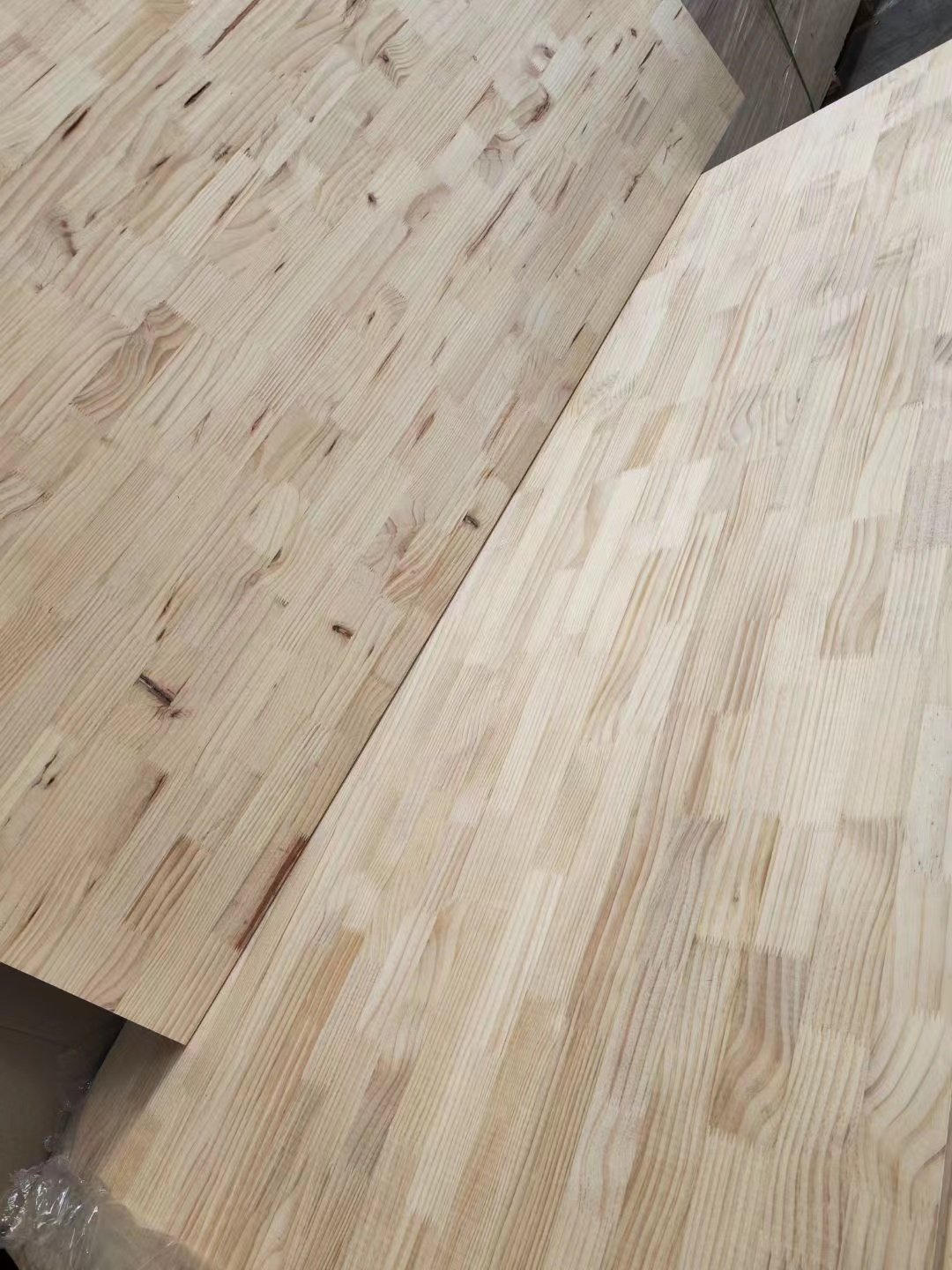 Pine Solid Wood Boards Wholesale Best Quality Construction White Pine Planks Natural Pinewood Lumber