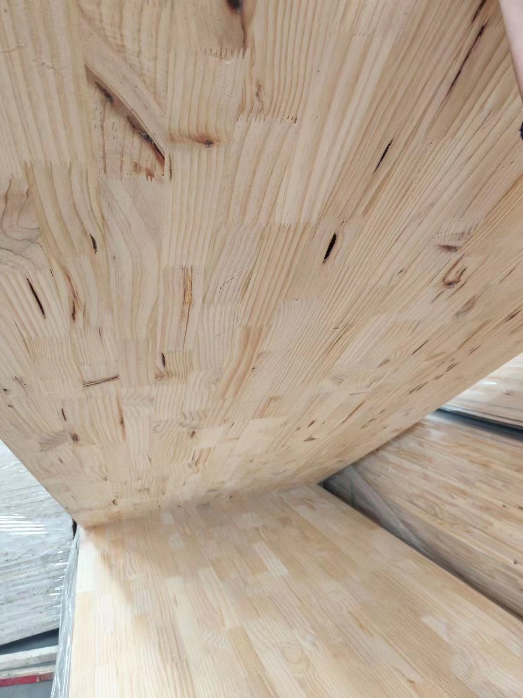 Pine Solid Wood Boards Wholesale Best Quality Construction White Pine Planks Natural Pinewood Lumber