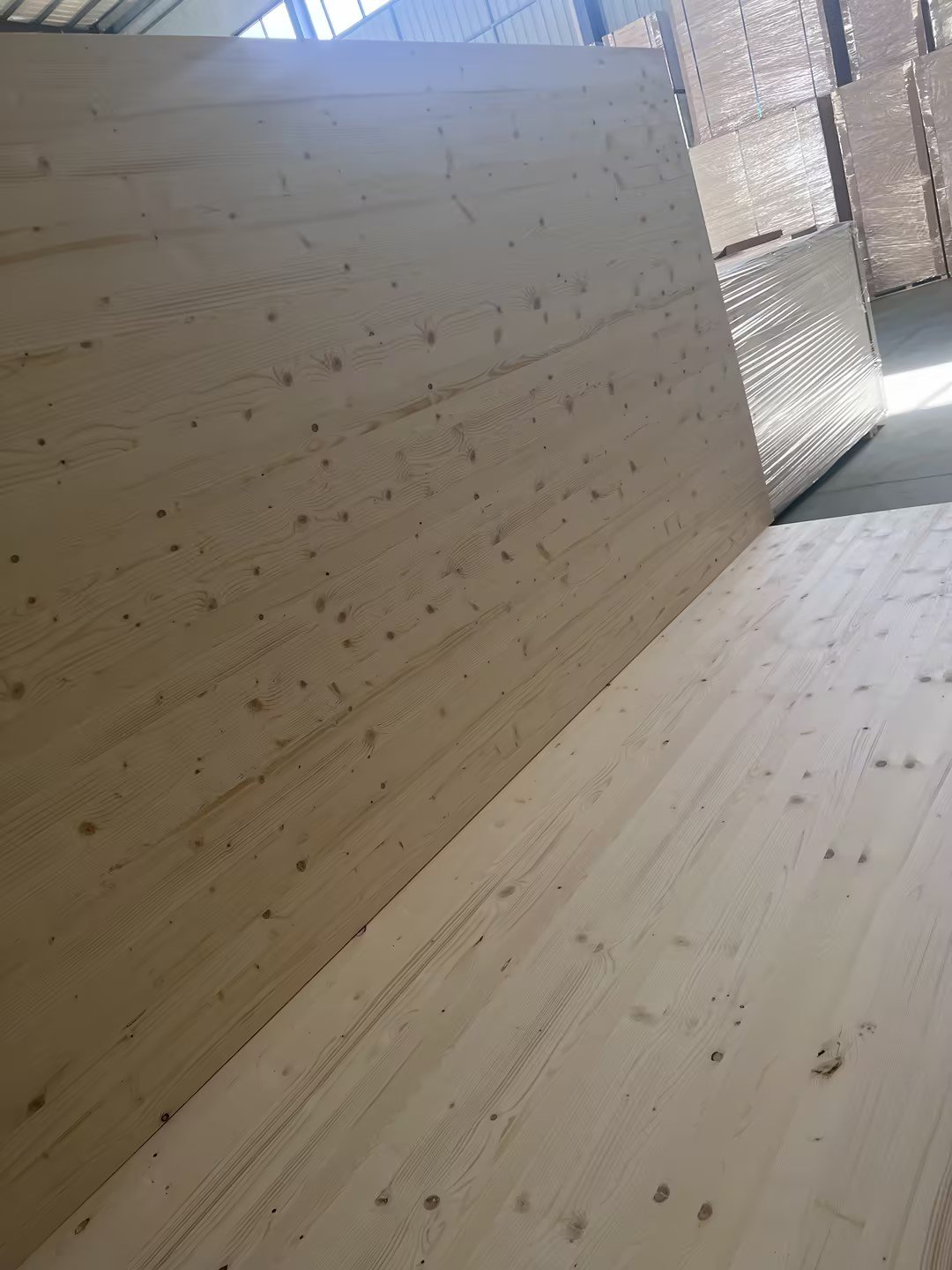 Pine Solid Wood Boards Wholesale Best Quality Construction White Pine Planks Natural Pinewood Lumber