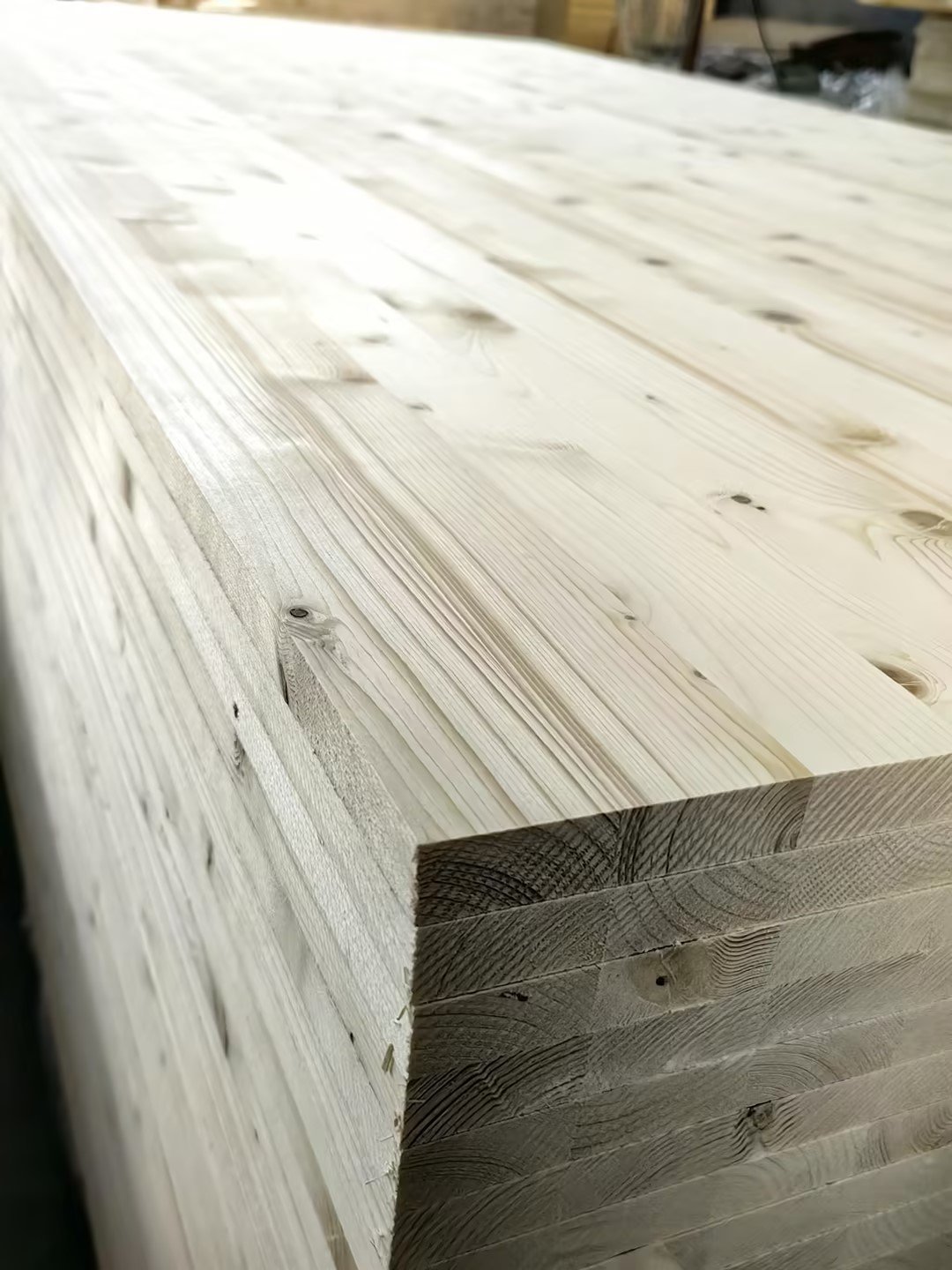 Pine Solid Wood Boards Wholesale Best Quality Construction White Pine Planks Natural Pinewood Lumber
