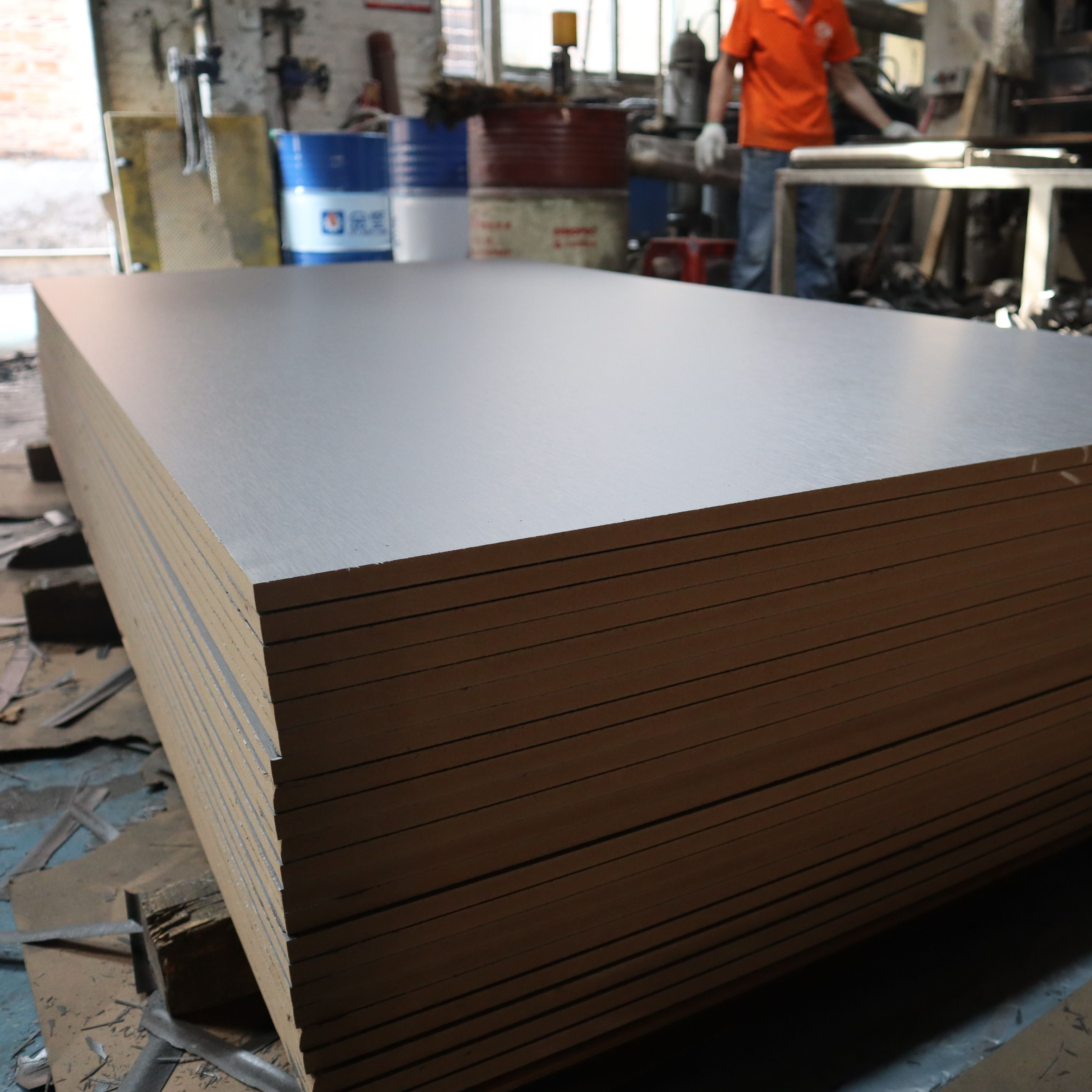 5mm Melamine Boards MDF with Melamine Fiberboards for Home and Office Decor