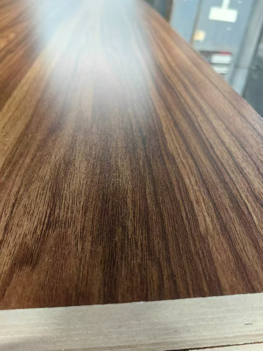 linyi Wood veneer hdf fibreboard mdf board sheet 18mm