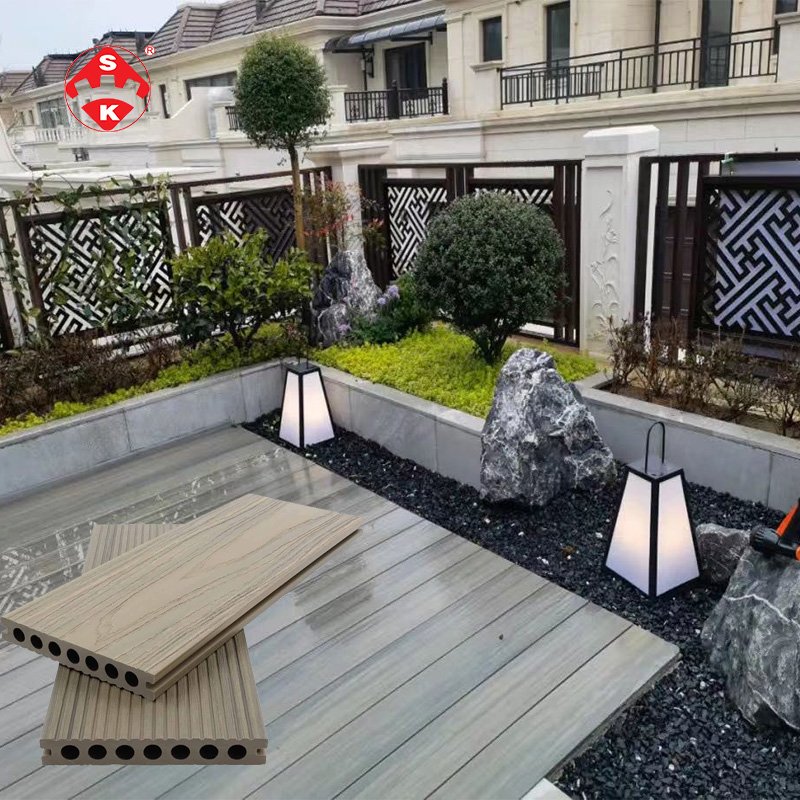 Weather-Resistant Moisture-proof WPC Composite Outdoor Decking Terrace Flooring Tiles/Solid Hard Wood Board Manufacture