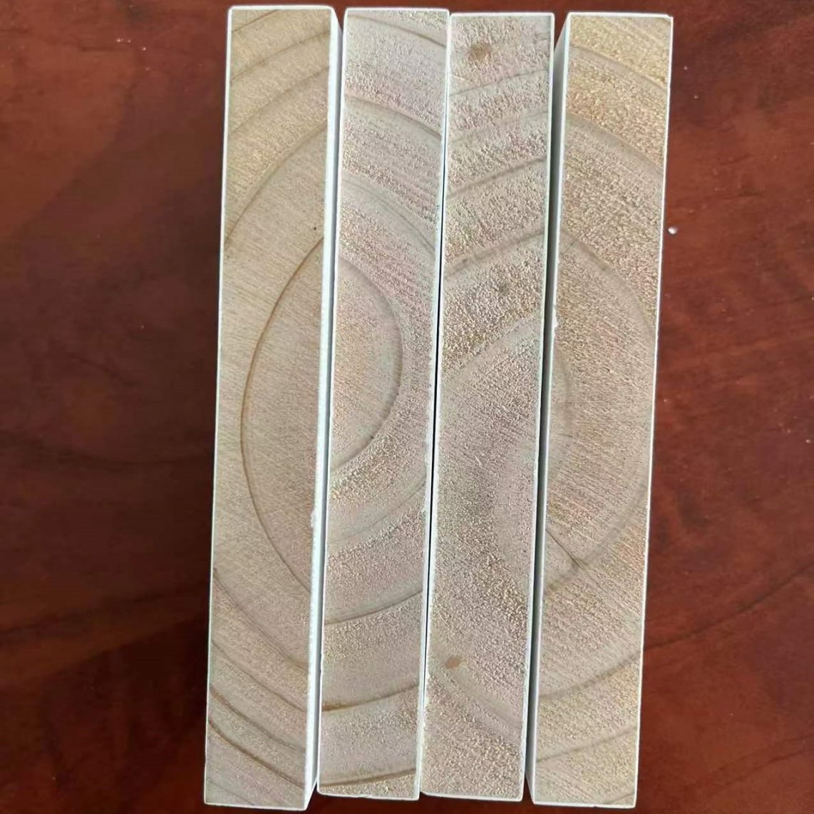 High Quality Wholesale Price Solid Wood White Primed Pine Wood Base Wood Moulding Skirting Board For Buildings