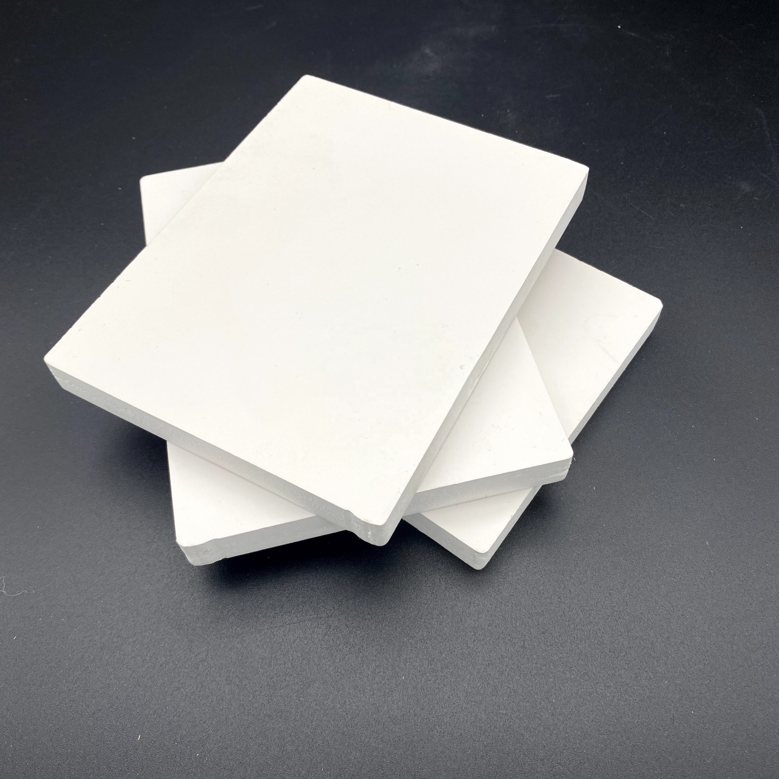 China PVC foam board 16mm 18mm 1220x2440mm PVC foam board white manufacturers