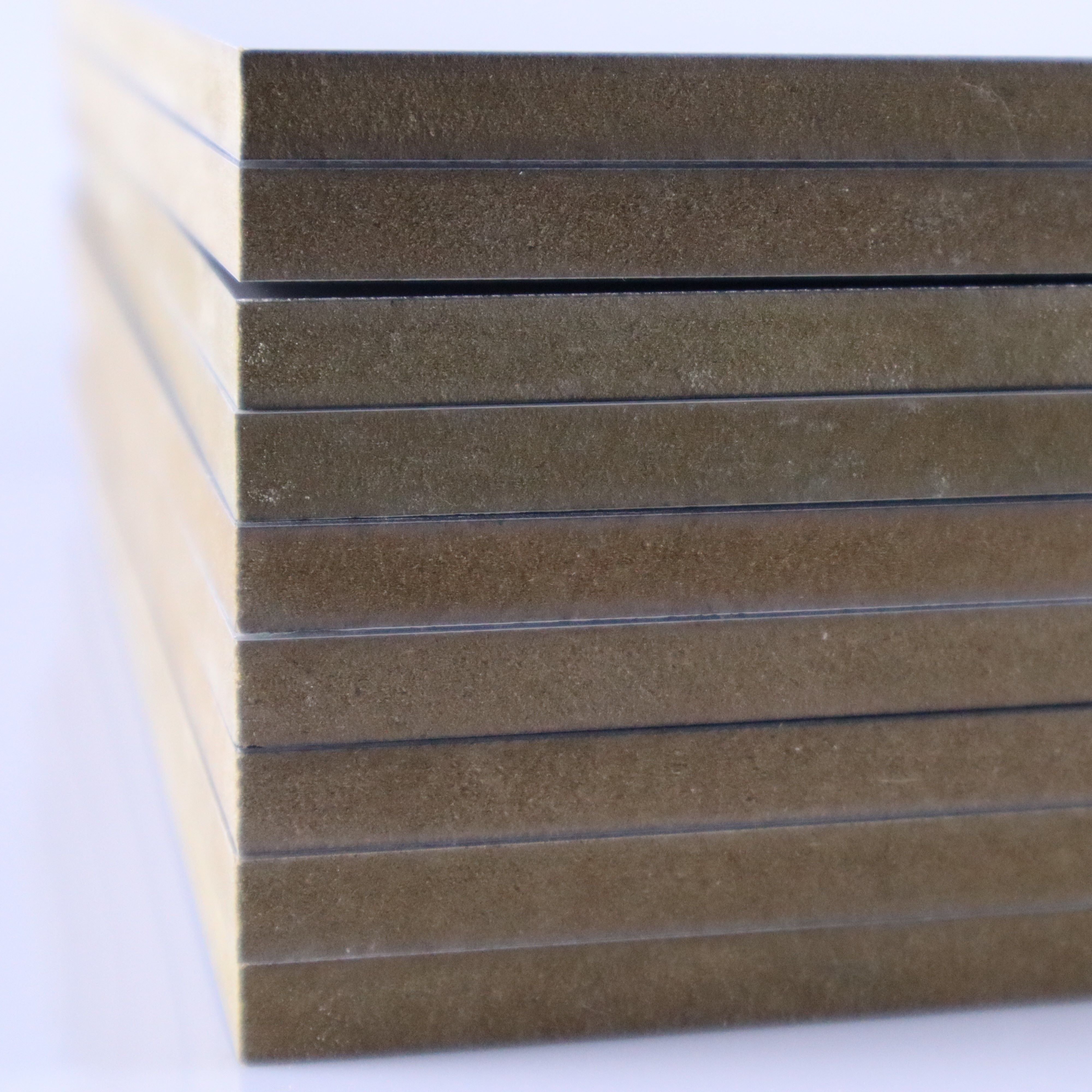 High Grade E0 E1 3mm 8mm 9mm 18mm Moisture Proof MDF Board for Furniture Decoration