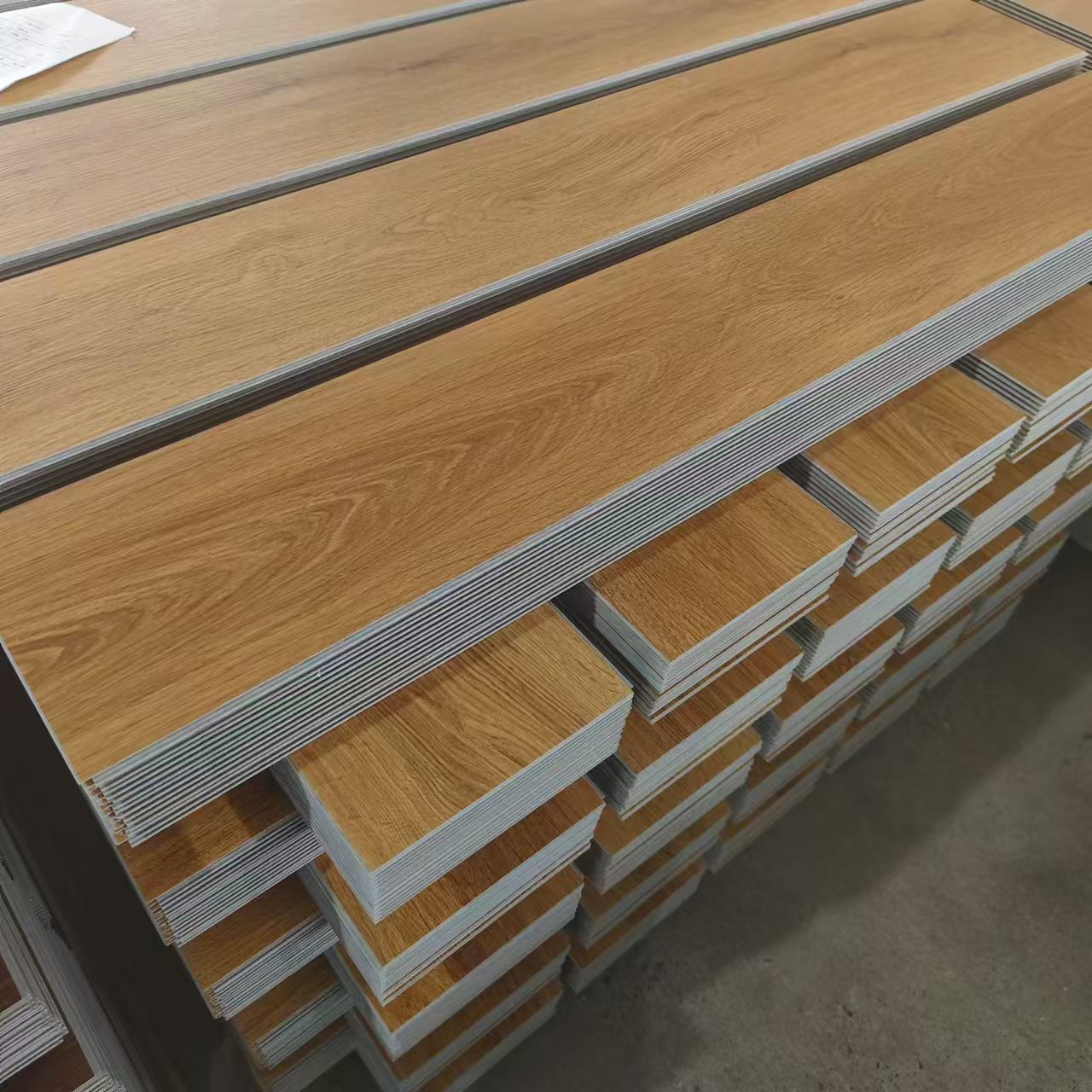 Luxury PVC Vinyl Interlocking Floor Board Anti-Slip Grain Surface Easy DIY Installation Residential Hotel Use Available Various