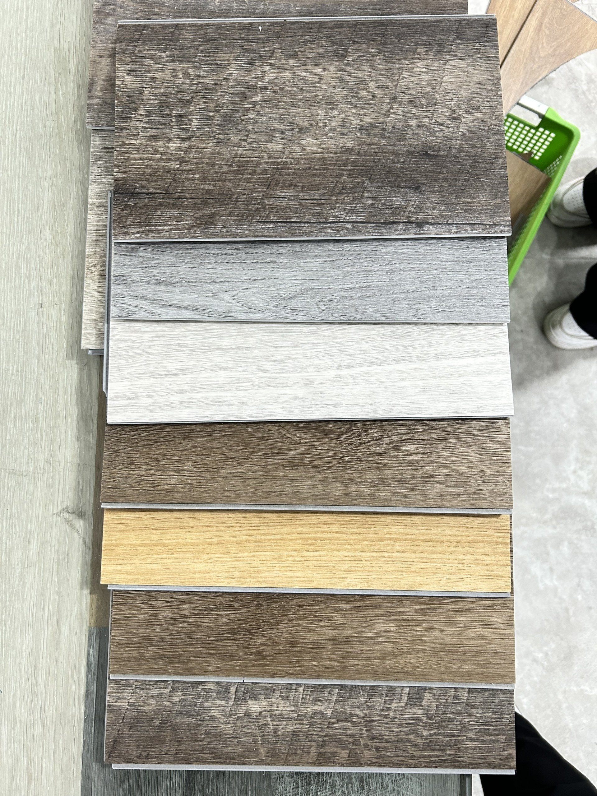 Factory Price SPC Flooring Non-Slip Vinyl Plank with Interlocking Click Lock PV Marble Design Style for Indoor Use for Garages