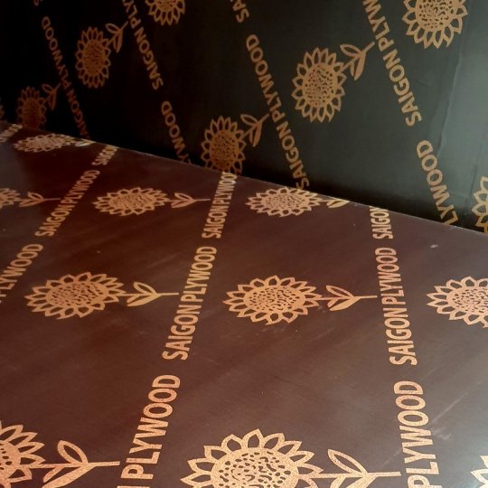 18mm Waterproof Film Faced Plywood for Construction Formwork E1 E2 Veneer Industrial Wooden Decking Boards