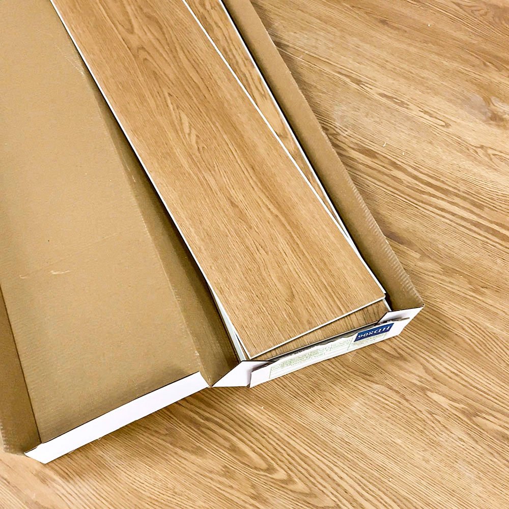 Vietnam Hot Sale Free Sample Luxury Interior 4mm/5mm click Lock rigid pvc floor waterproof plastic tile vinyl board Spc floor