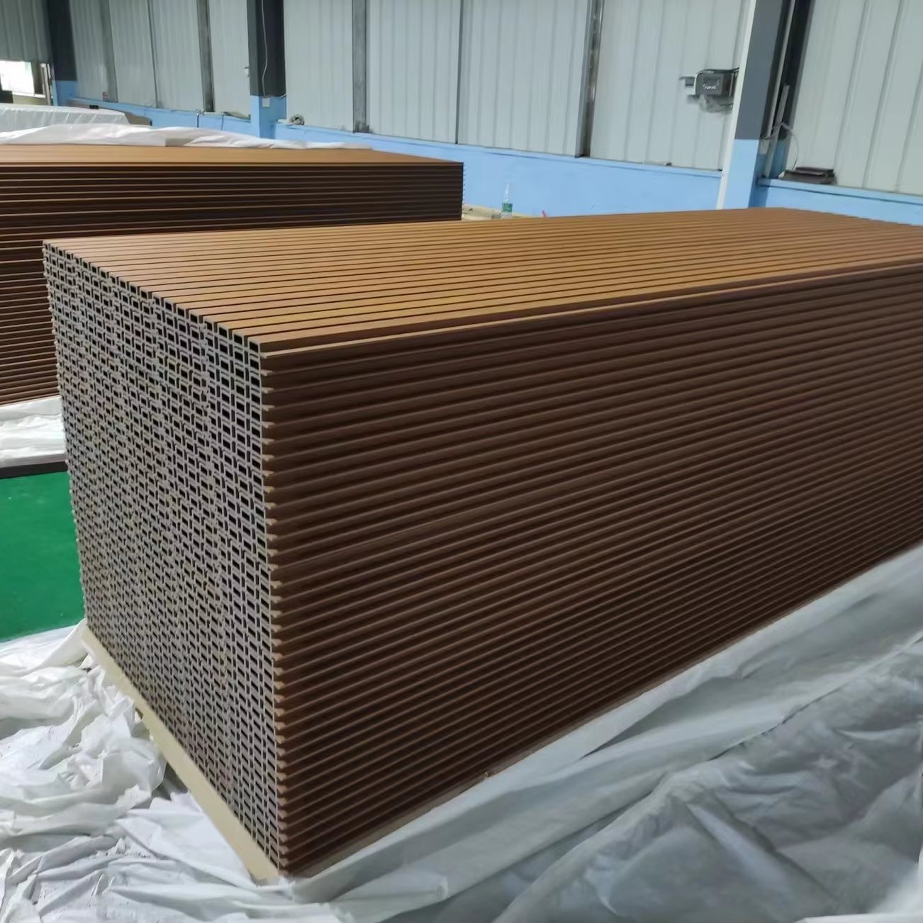 Outdoor Waterproof Interlocking Wooden Composite Covering Board Wainscoting 3d Fluted Cladding Wpc Wall Panel