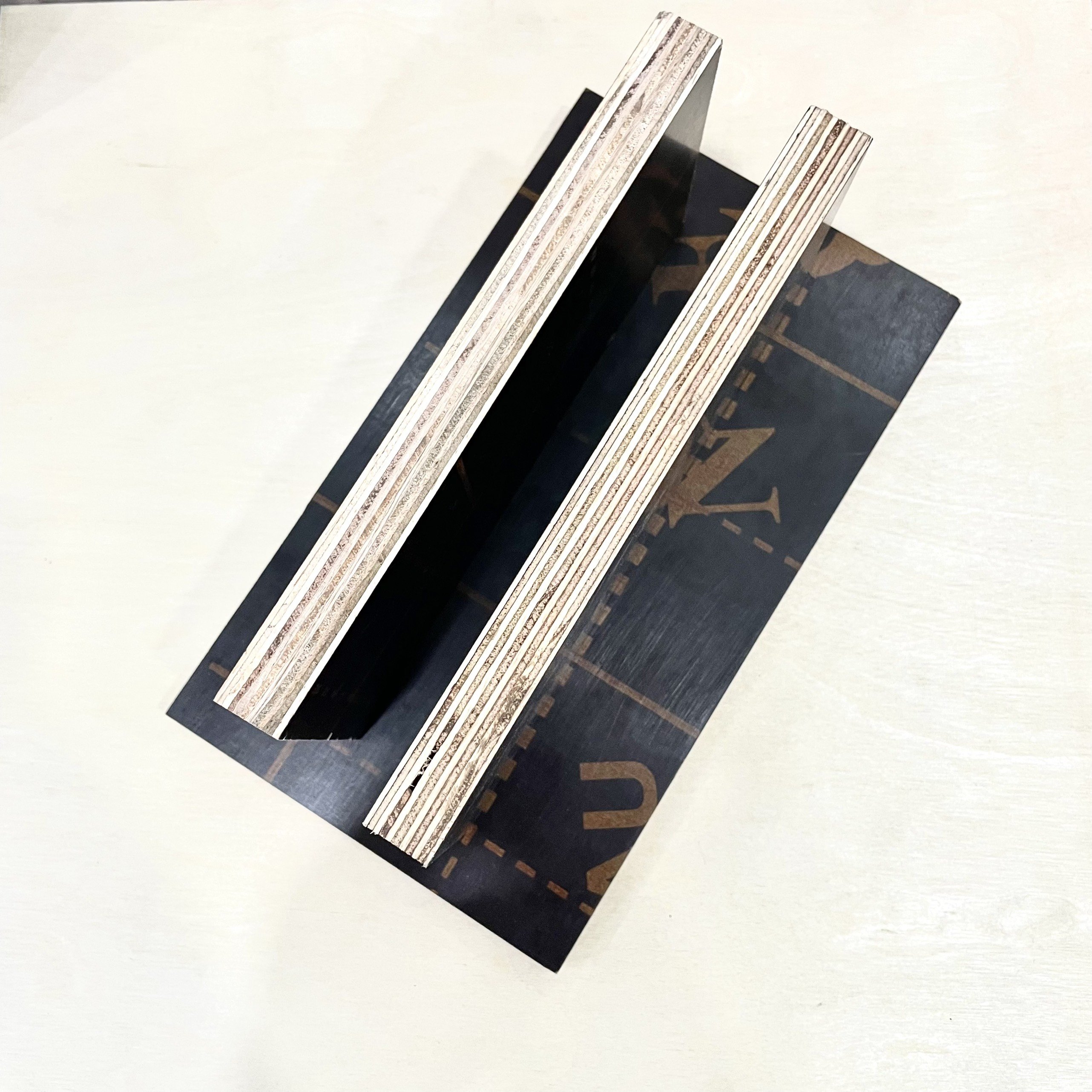 18mm Waterproof Film Faced Plywood for Construction Industrial Wooden Decking E1/E2 Other Boards for Formwork Floor Covering