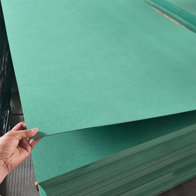 High Quality Waterproof Green MDF HMR Board for Cabinets Furniture