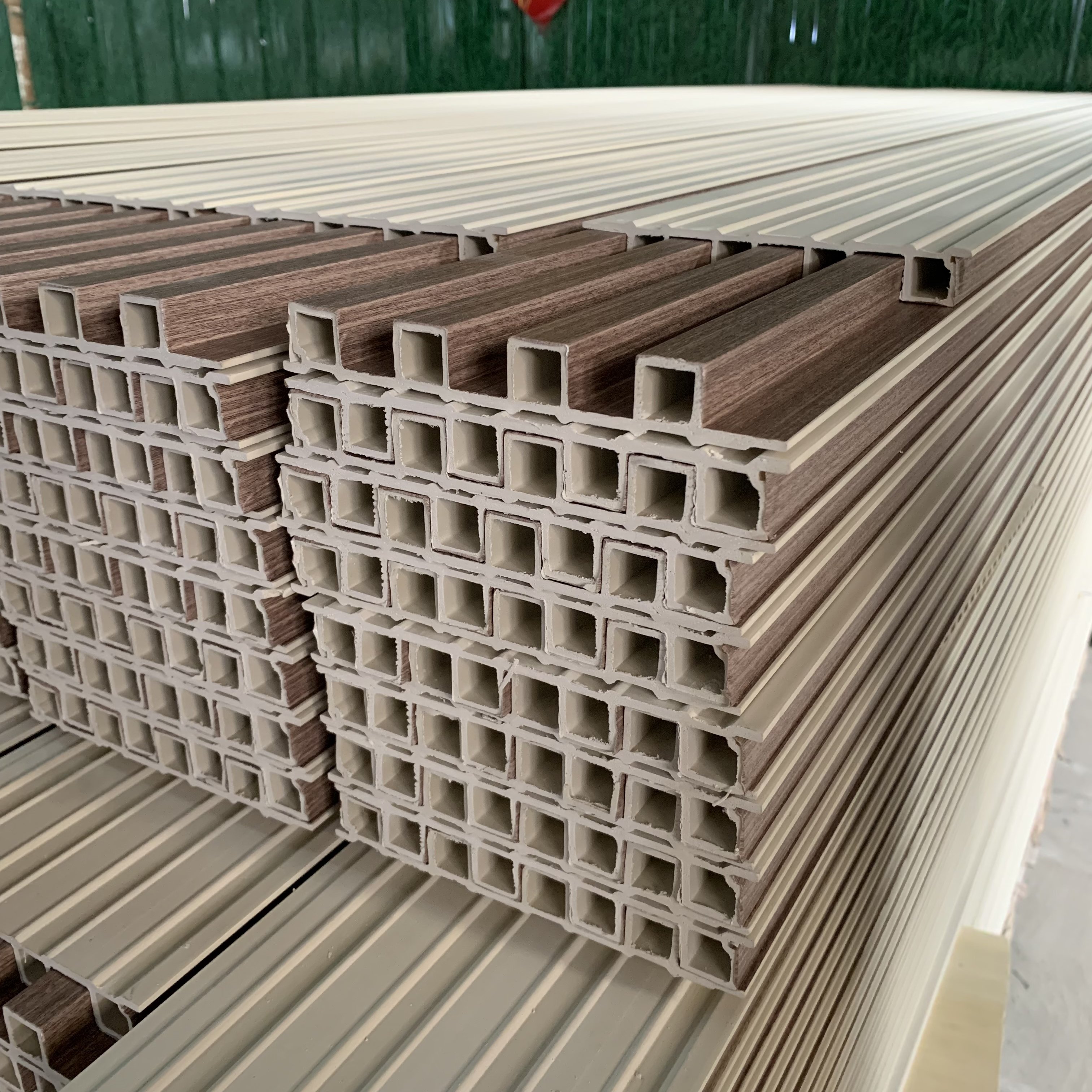 wpc wall cladding wood grain roofing/ceiling interior wpc timber composite facade slat wpc wall panel Factory Hot sale