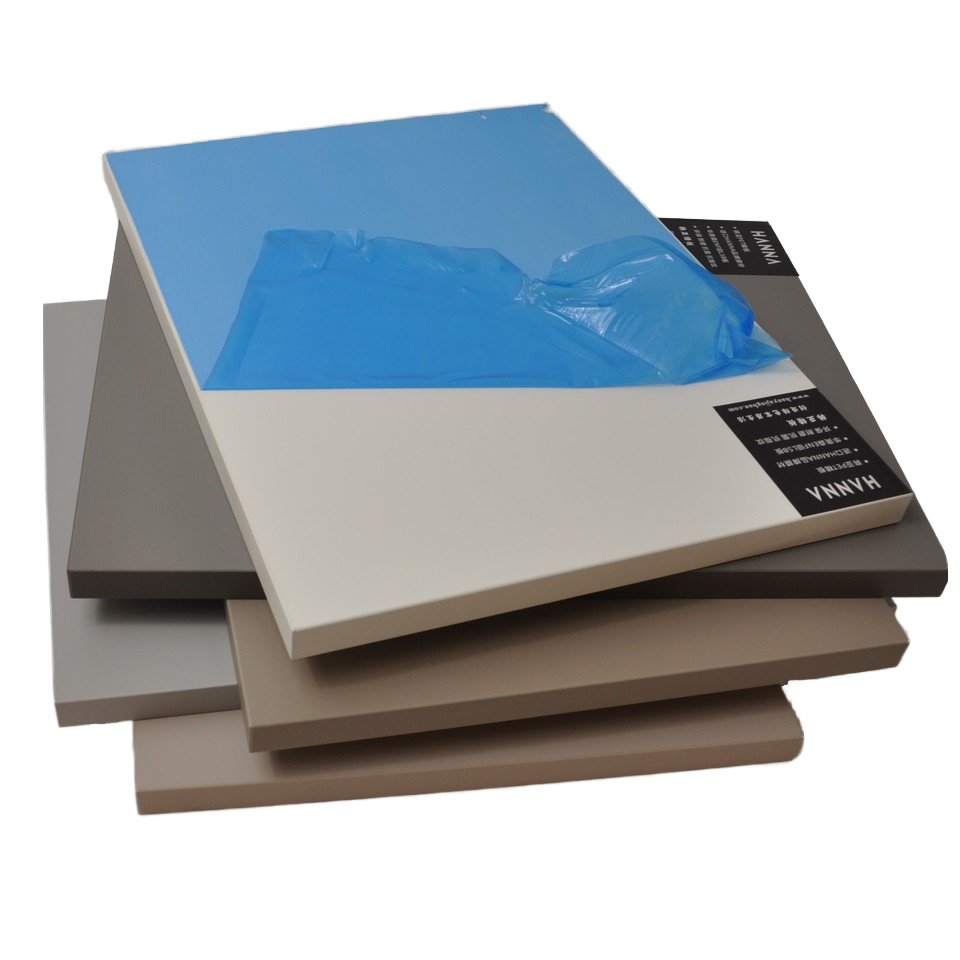 HANNA repairable pollution resistant white PET-EB Laminated E0 moisture proof HDF board Environmentally friendly18mm door panels