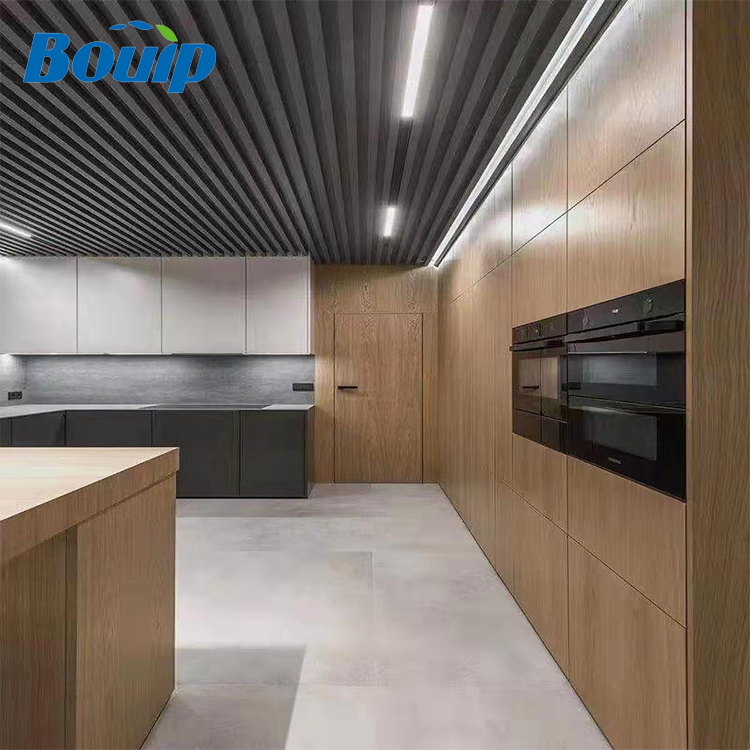 High Quality Supplier Competitive Price 4*8ft Waterproof Melamine MDF Board 6mm For Interior Decoration