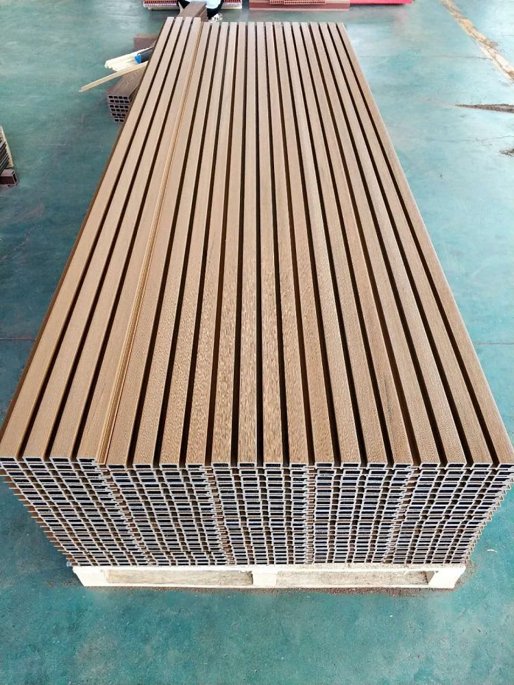 Luxury co-extrusion wall panel wood plastic composite wall cladding board China top supplier high quality good price