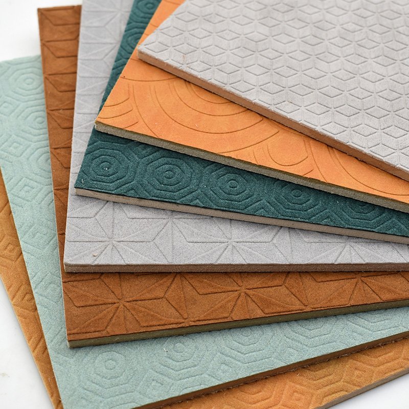 Modern Solid Wood Wall Panels Striped Bamboo Charcoal Fiber WPC Leather Waterproof Fireproof Metal Surface Commercial Use