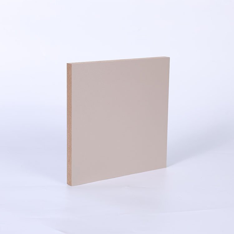High Quality 3mm 4mm 5mm 6mm 9mm 12mm 15mm 18mm Fibreboards White Laminated Melamine Faced Wood Mdf Hdf Board For Furniture