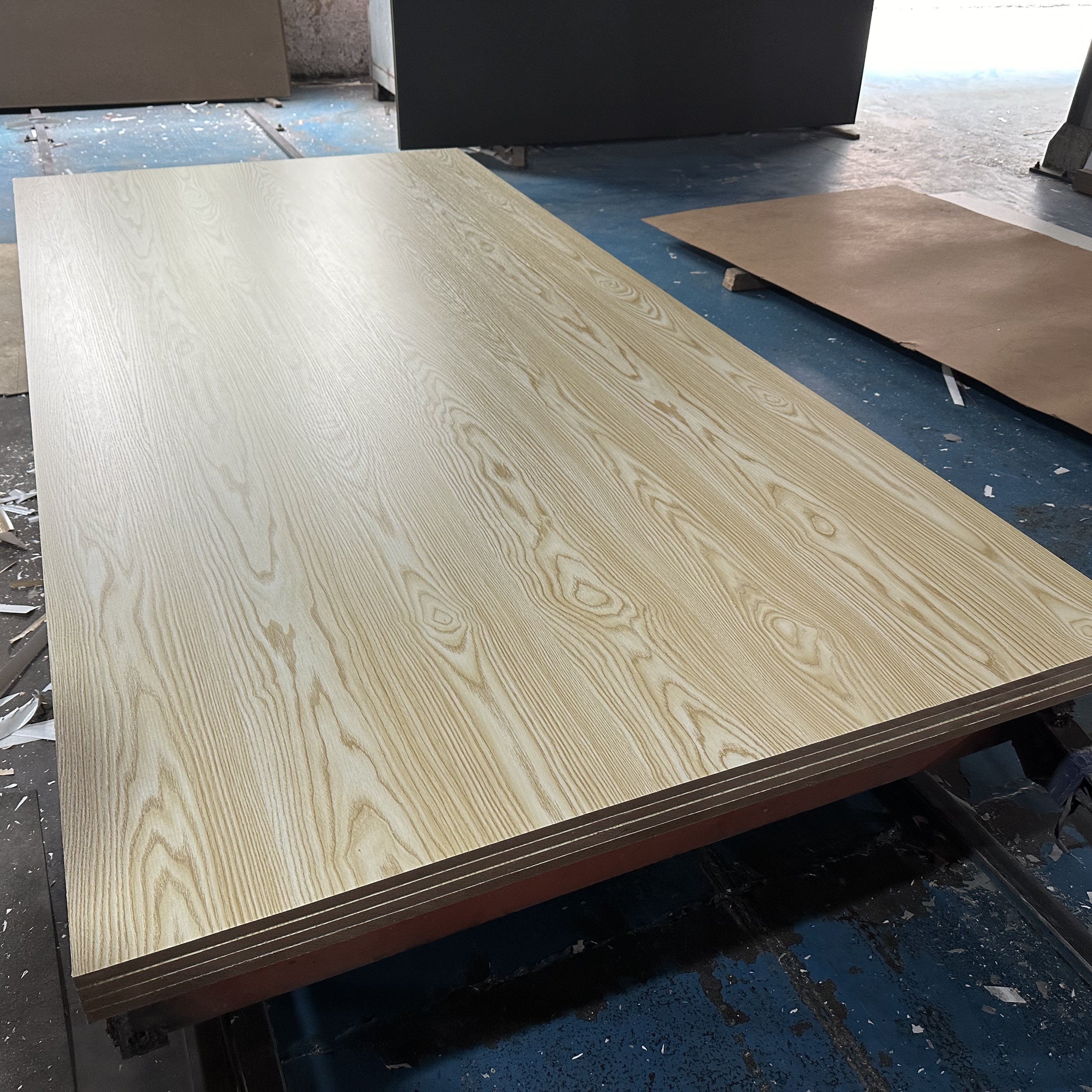 3mm 9mm 18mm 4x8 Melamine Laminated MDF Board Moisture Proof and for Furniture and Kitchen Cabinet Construction