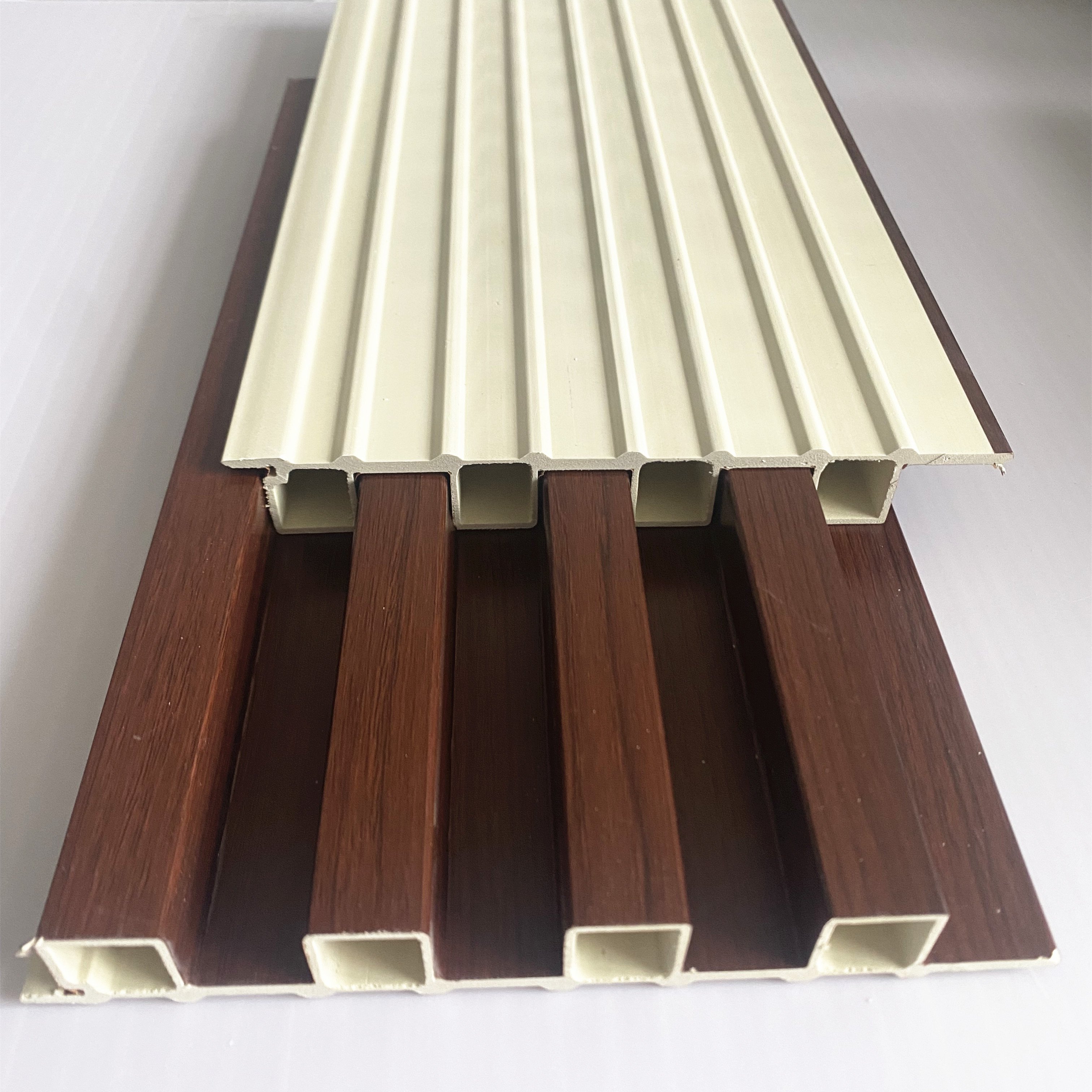 Manufacturer Wooden Grains Laminated Pvc WPC Wall Cladding Board Home interior WPC Fluted Wall Panel