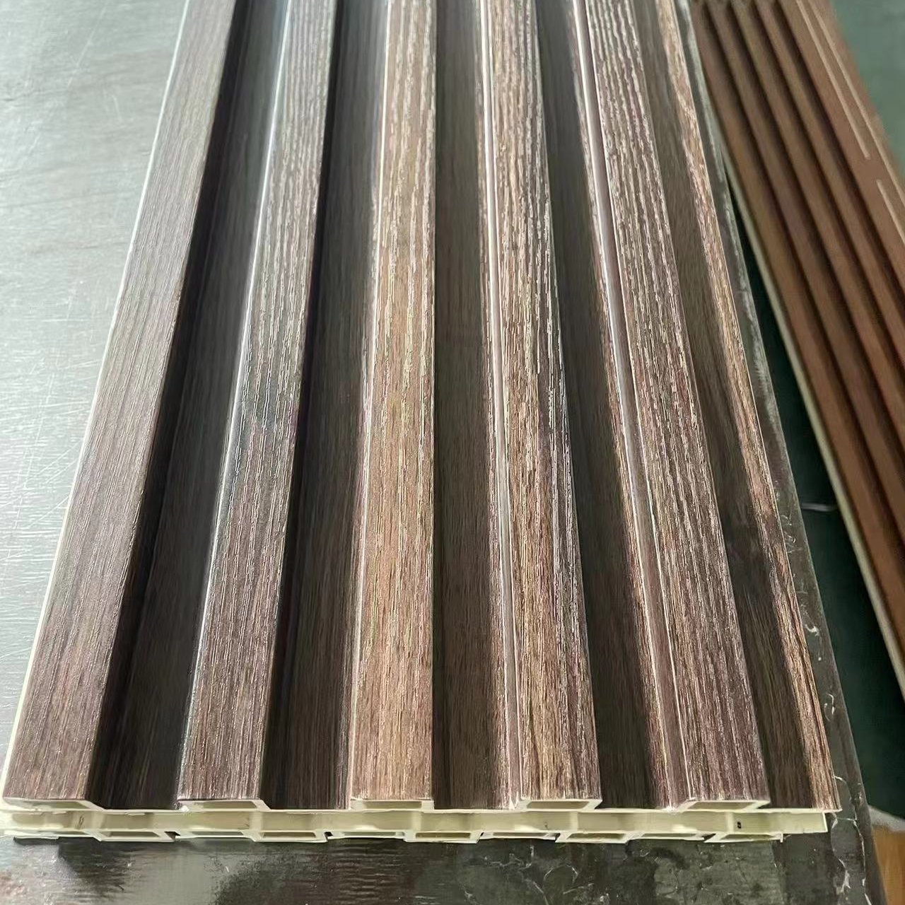 Easy Installation WPC Wall Panel Metal Series WPC Wall Panel Interior Cladding PVC Wall Board for Home Decoration