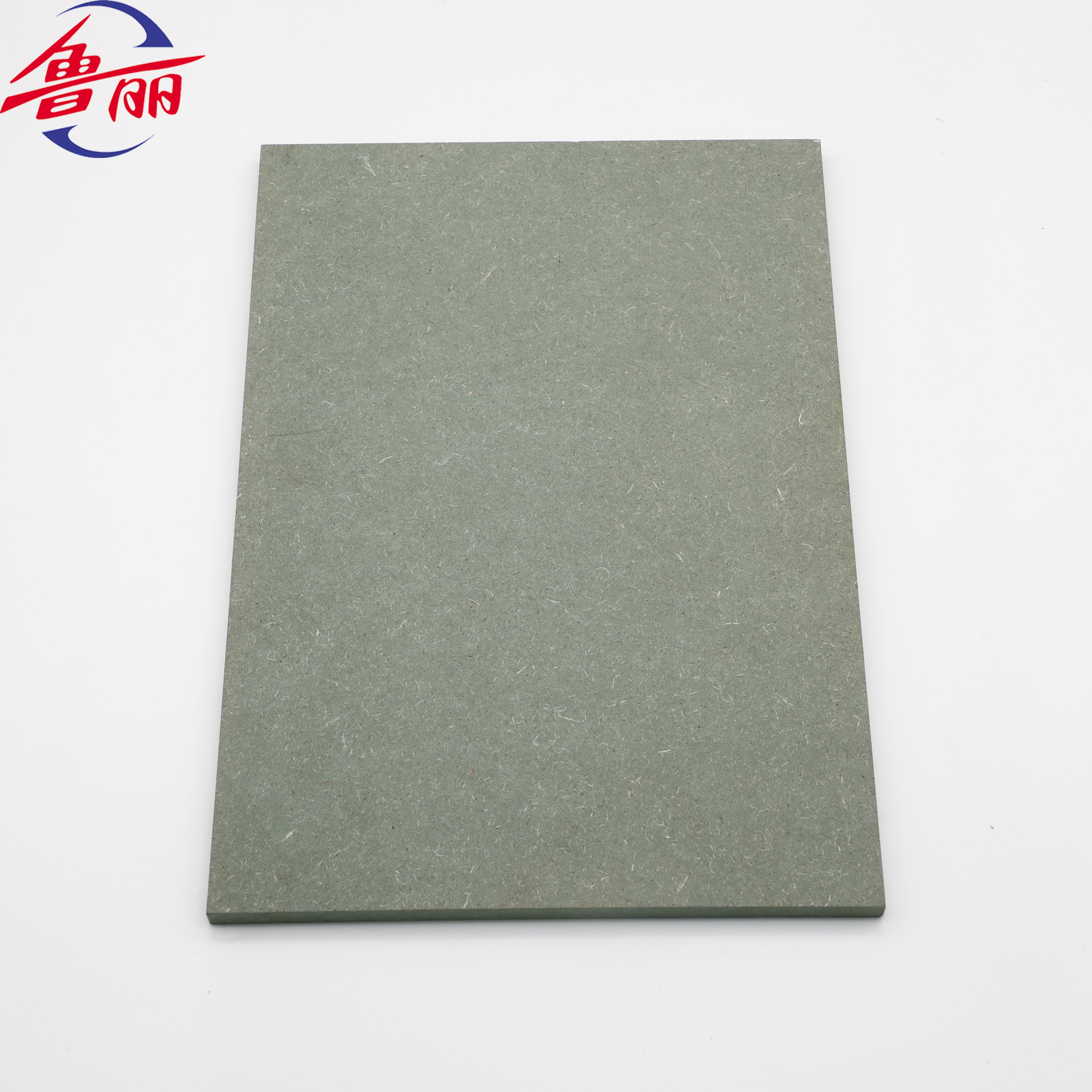 Luli 4x8 mdf sheet wholesale 3mm 6mm 9mm 12mm 18mm white melamine faced laminated mdf plate board for furniture