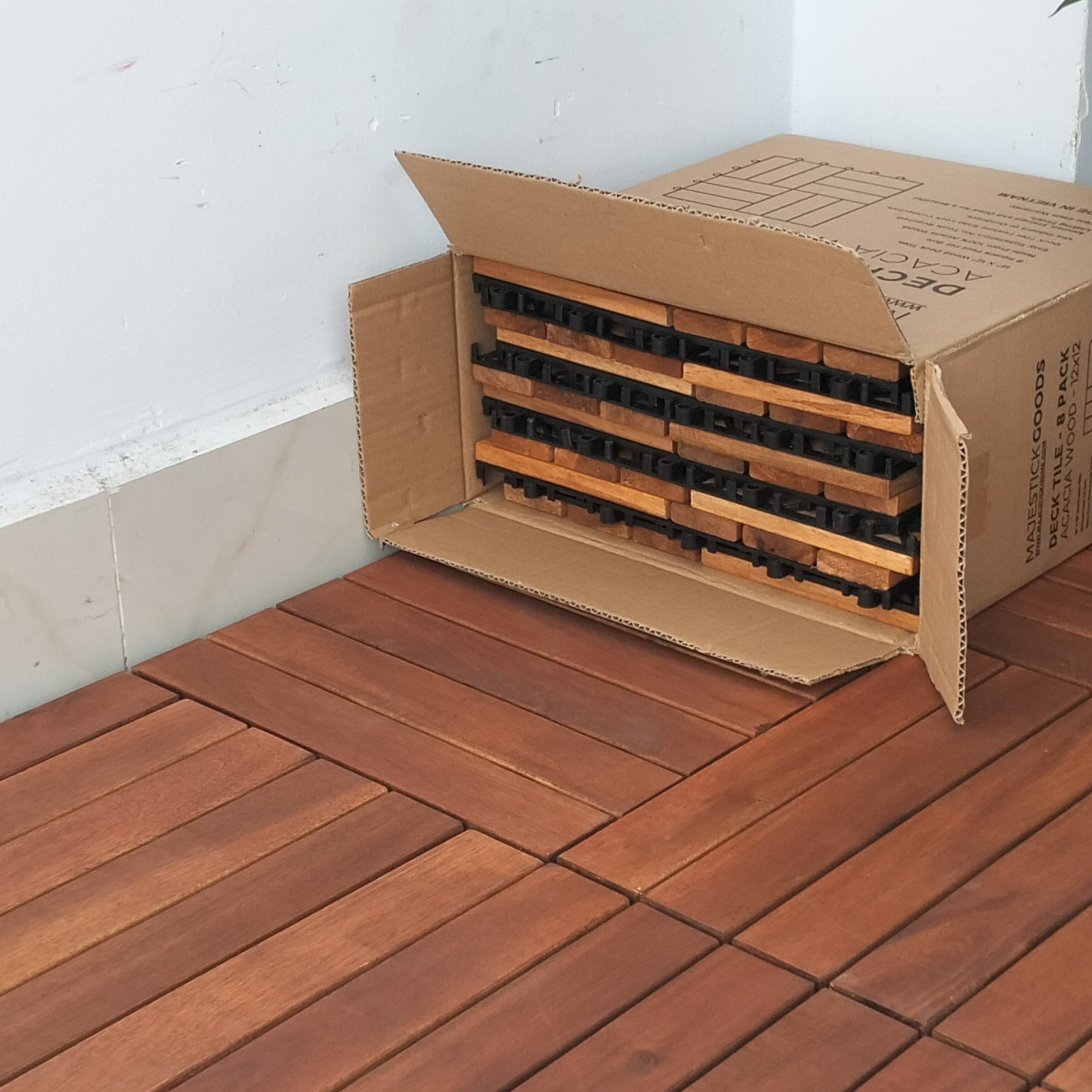 Vietnam Interlocking Outdoor Patio Deck Acacia Tiles 300 x 300 mm or Acacia wood Parquet Flooring or Teak Wood Any Other Wood