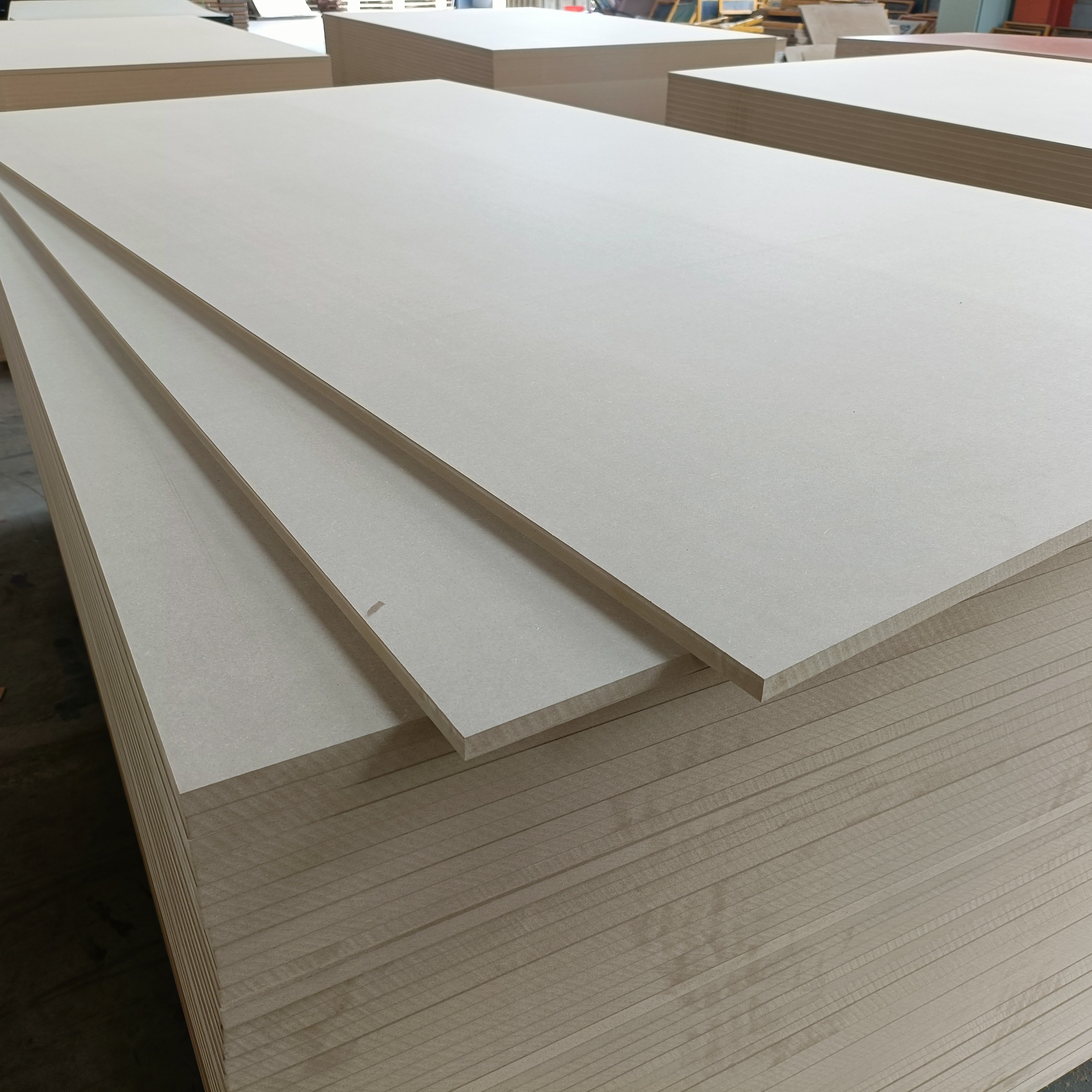 1220x2440mm warm white 18mm Melamine veneer Mdf melamine laminated mdf boards Melamine fiberboard