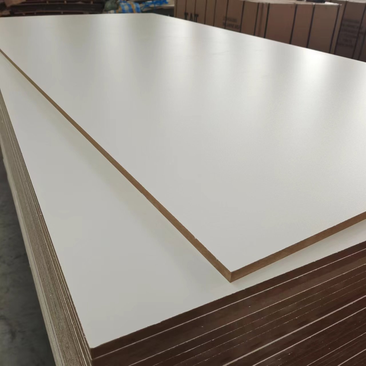 18mm white melamine laminated MDF Board HDF Board fibre boards