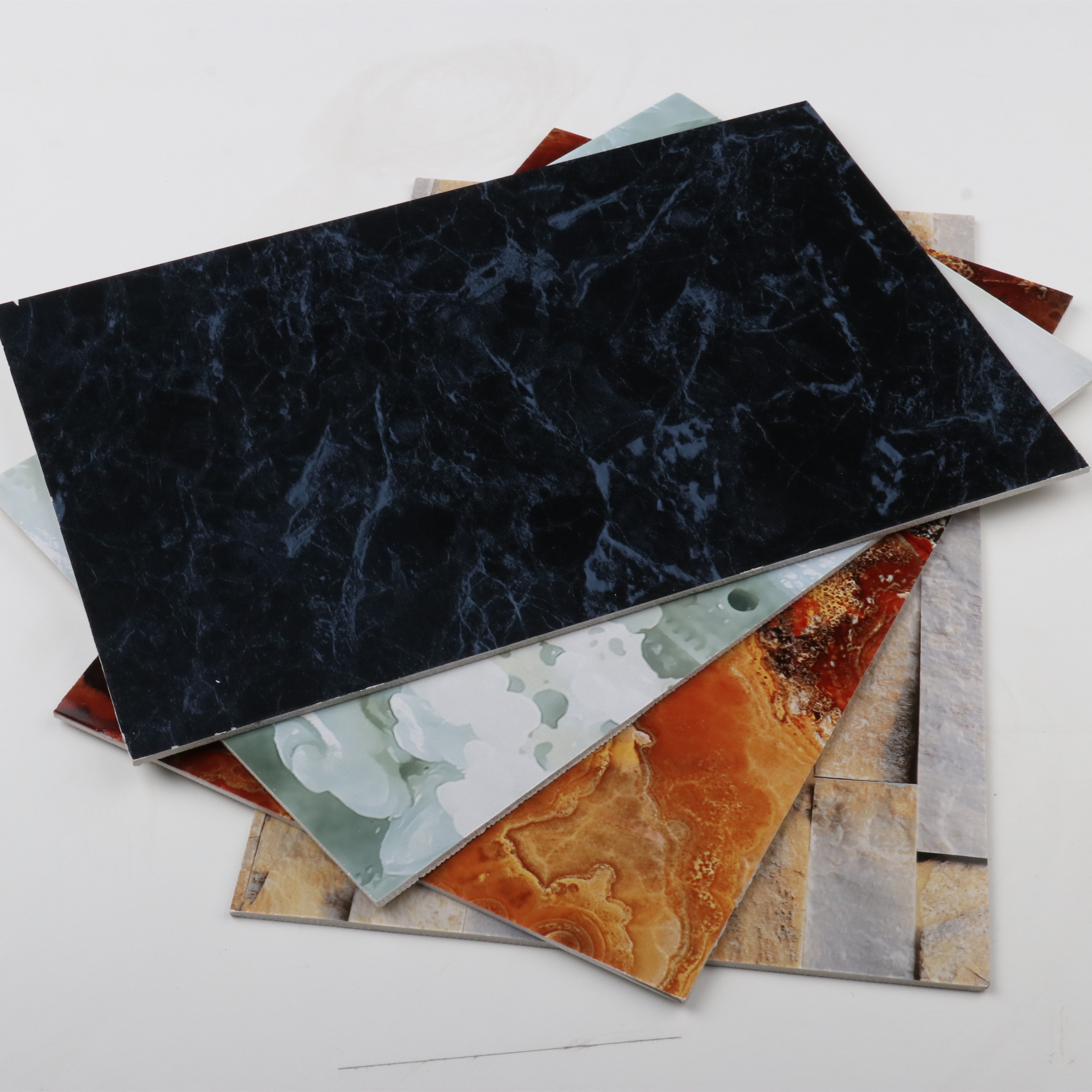 Factory Price easily Install Wood Grain Look Covering SPC Fireproof and sound proof Flooring Board