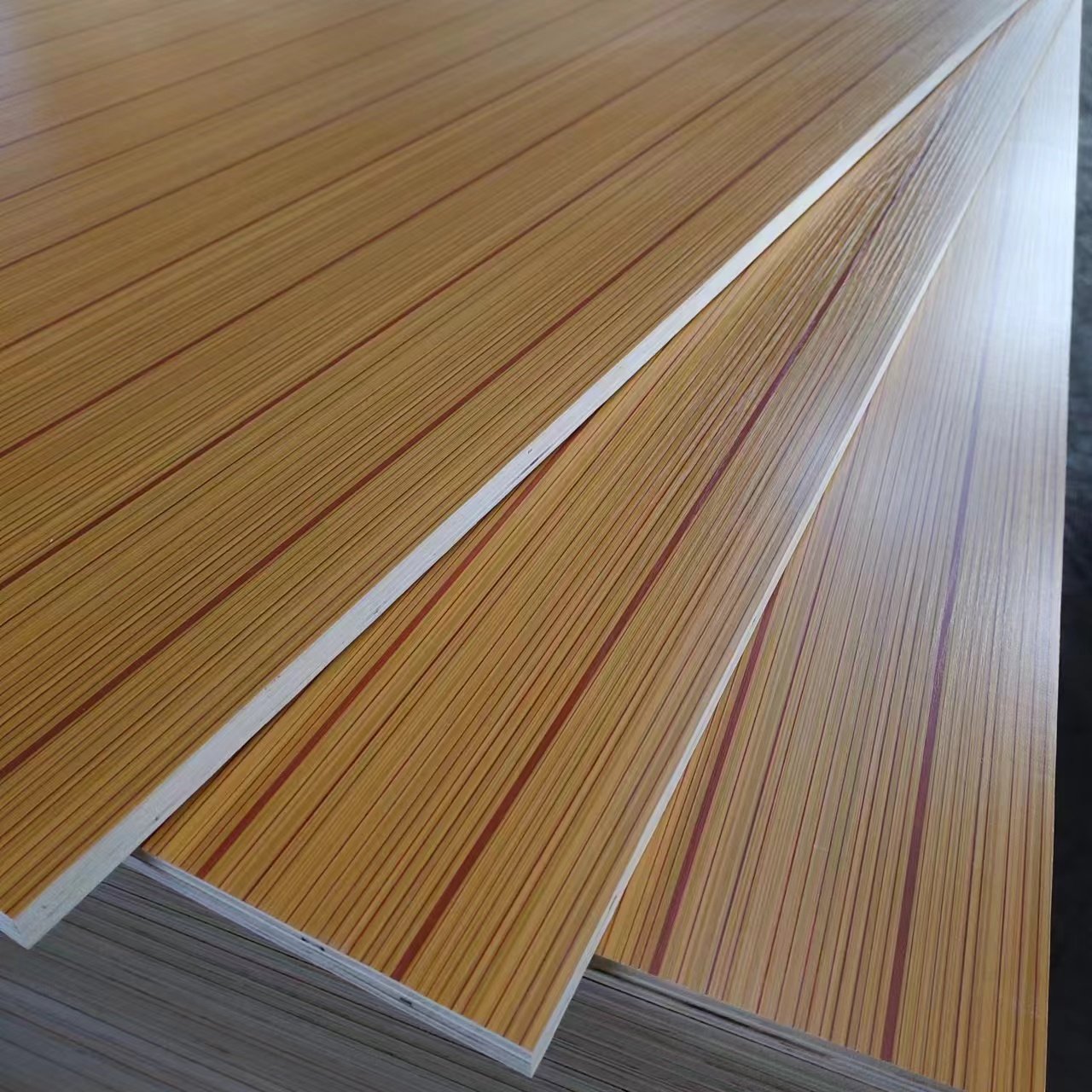 laminated wood boards