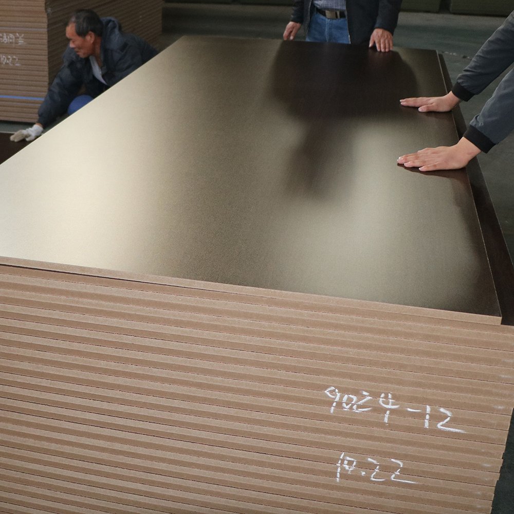 GTCO Customized Size Waterproof Melamine MDF Board with CE ISO for Furniture Making and Decoration