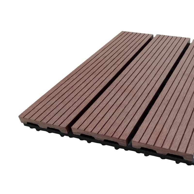 Diy Interlocking Wpc Decking Wood Patio Tiles and Floor Deck with Artificial Grass for Outdoor Spaces