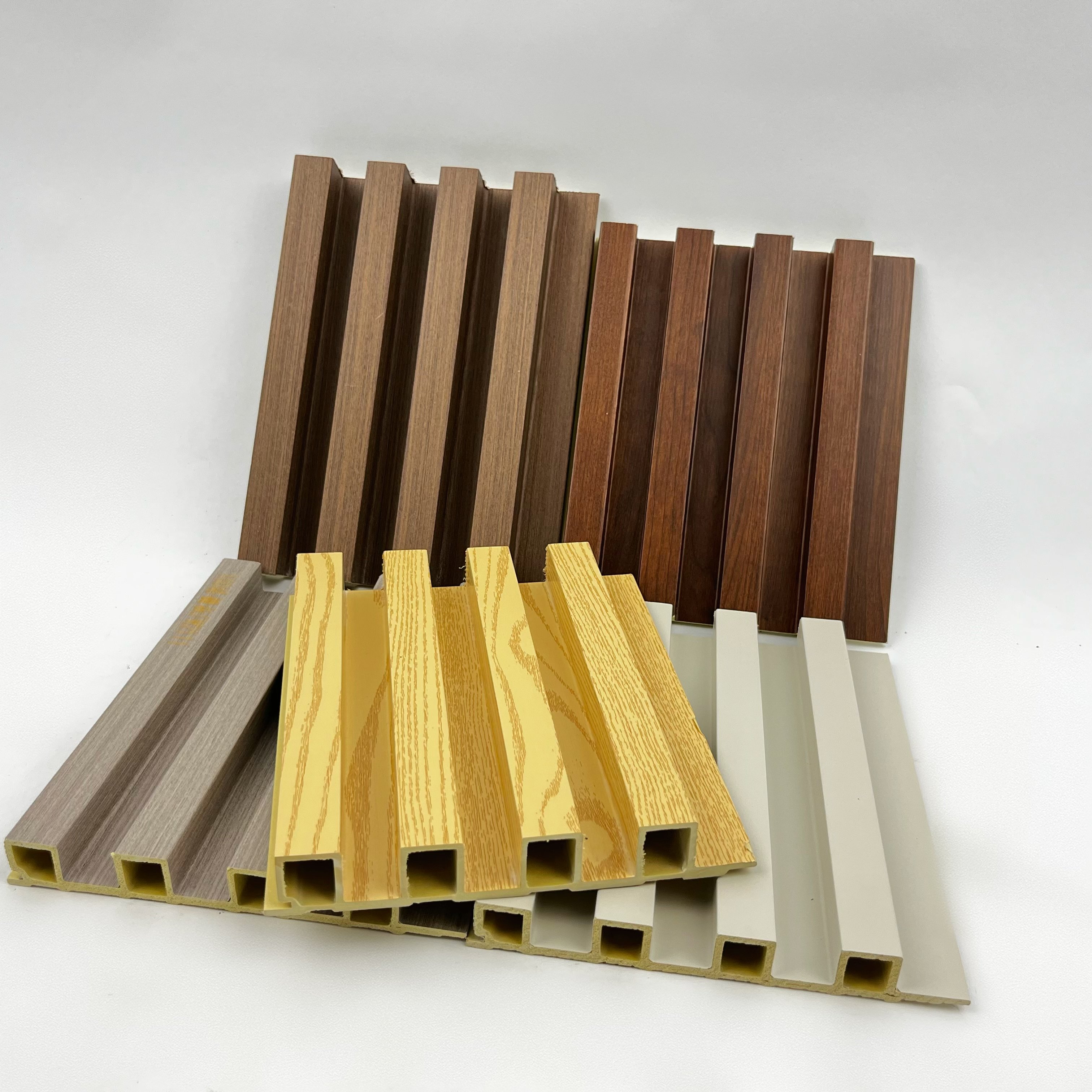 Co-extrusion Waterproof WPC Exterior Wall Cladding WPC Great Wall Panels Decorative Wood Plastic Composite Wall Board