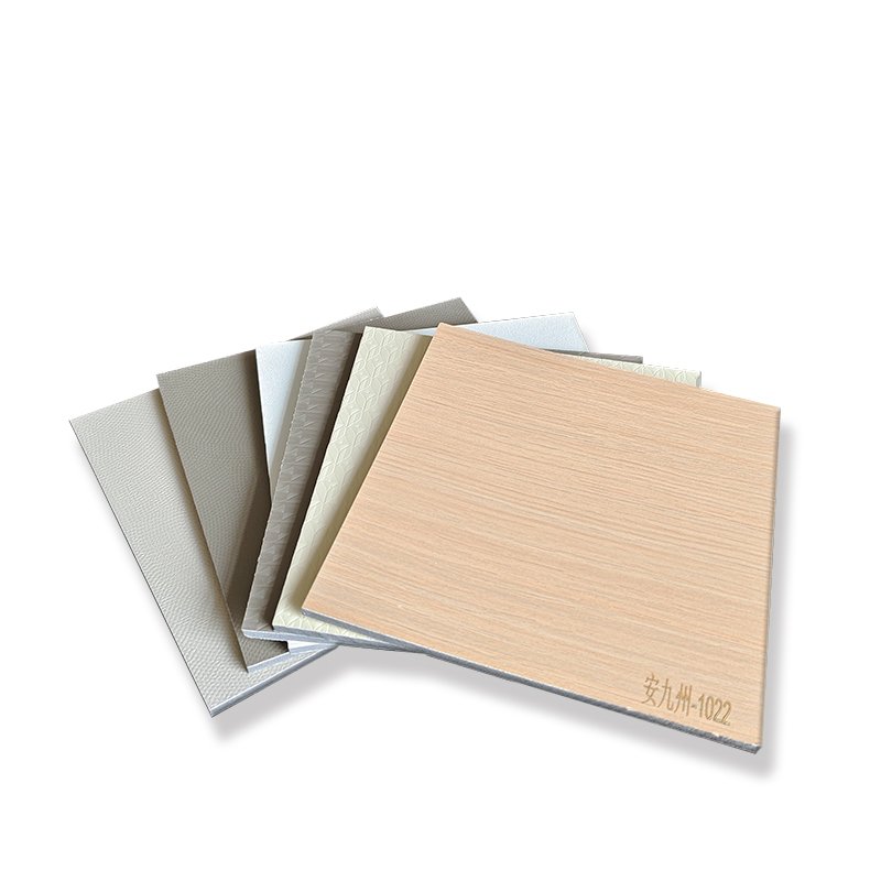 Waterproof, moisture-proof, flame-retardant carbon crystal extruded wood veneer wall panel
