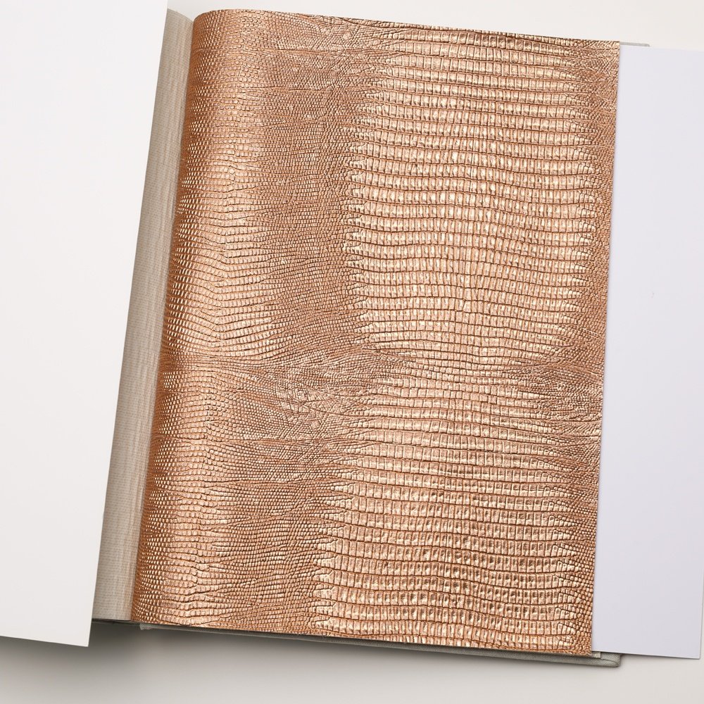 New Innovation High end luxury style Crocodile skin pattern Rose Red Gold Glossy texture wallpaper for Luxury clothing Store