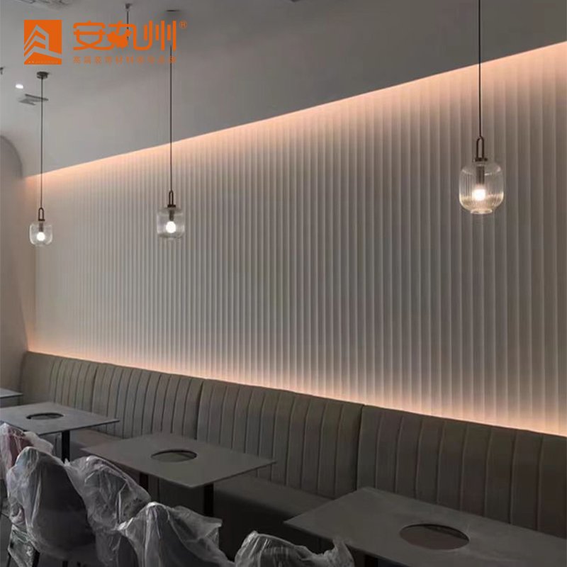 Silent, flame-retardant, and fire-resistant inner arc grille wall panels
