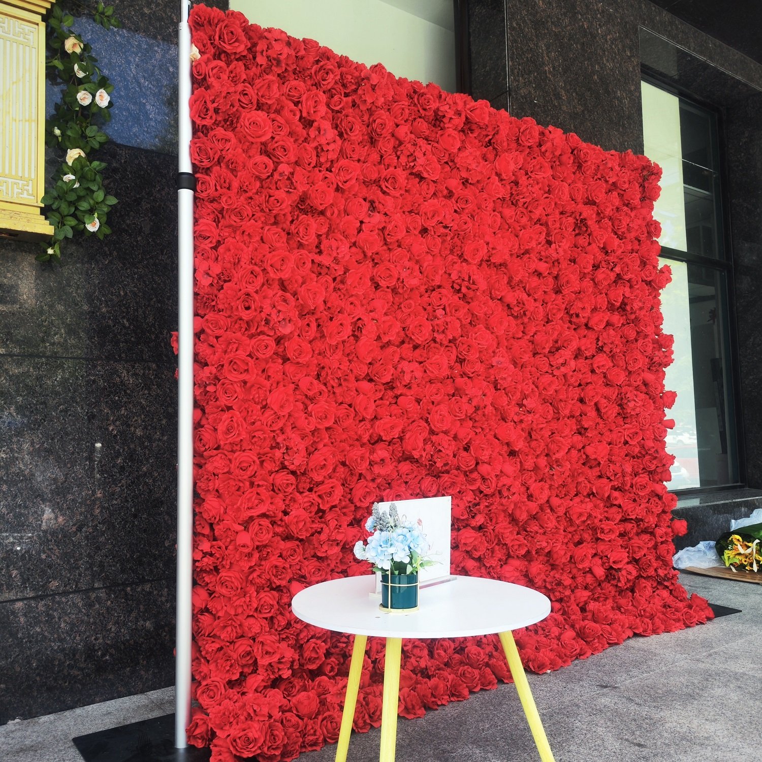 EG-S1001 Cheap Decorative Wedding Decor 3d White Pink Rose Artificial Silk roll Up Flower Wall Panel Backdrop