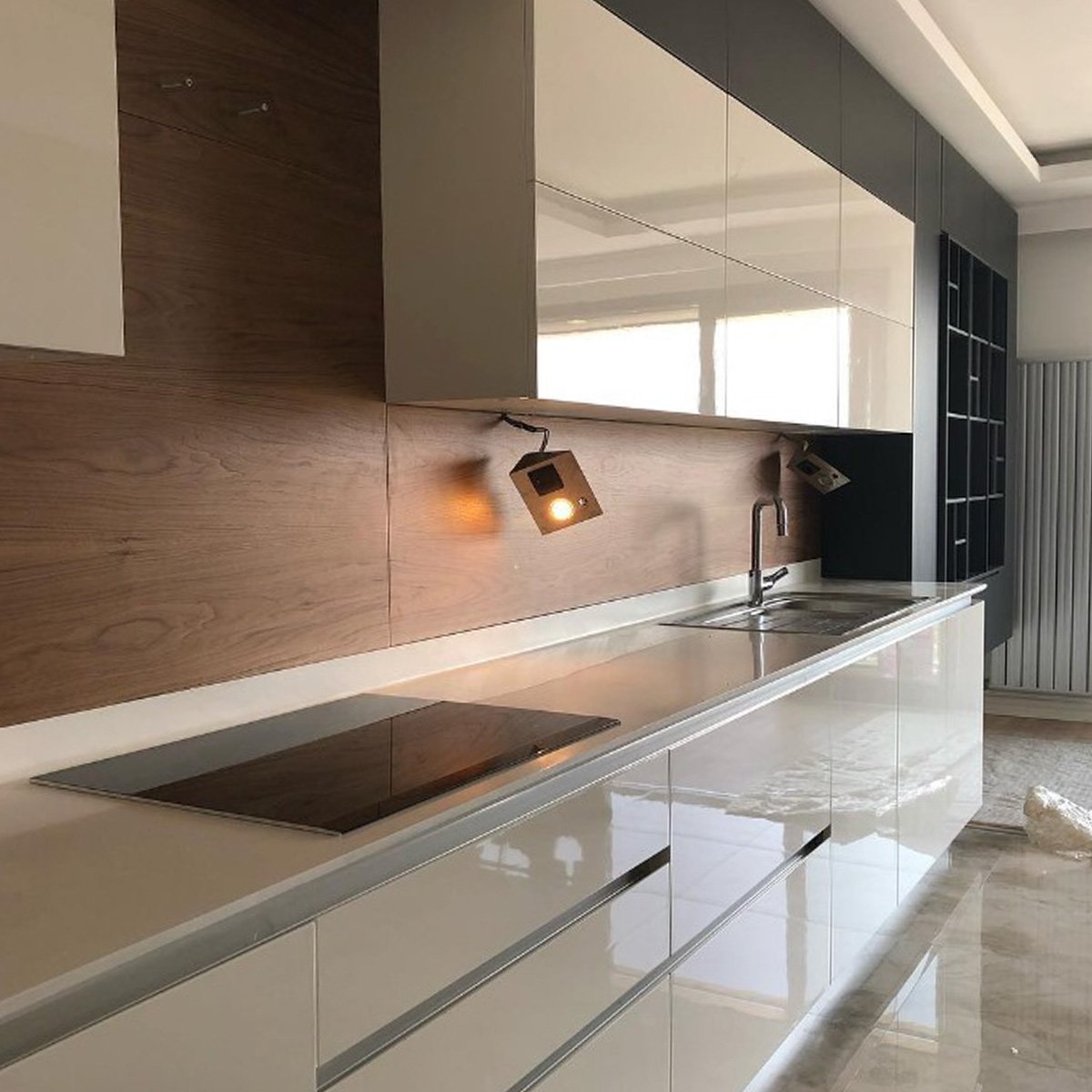Verified Gold Supplier's Modern Kitchen Cabinet Solid Wood Furniture Apartment Total Solution OEM Laminated Sheet Panel MDF