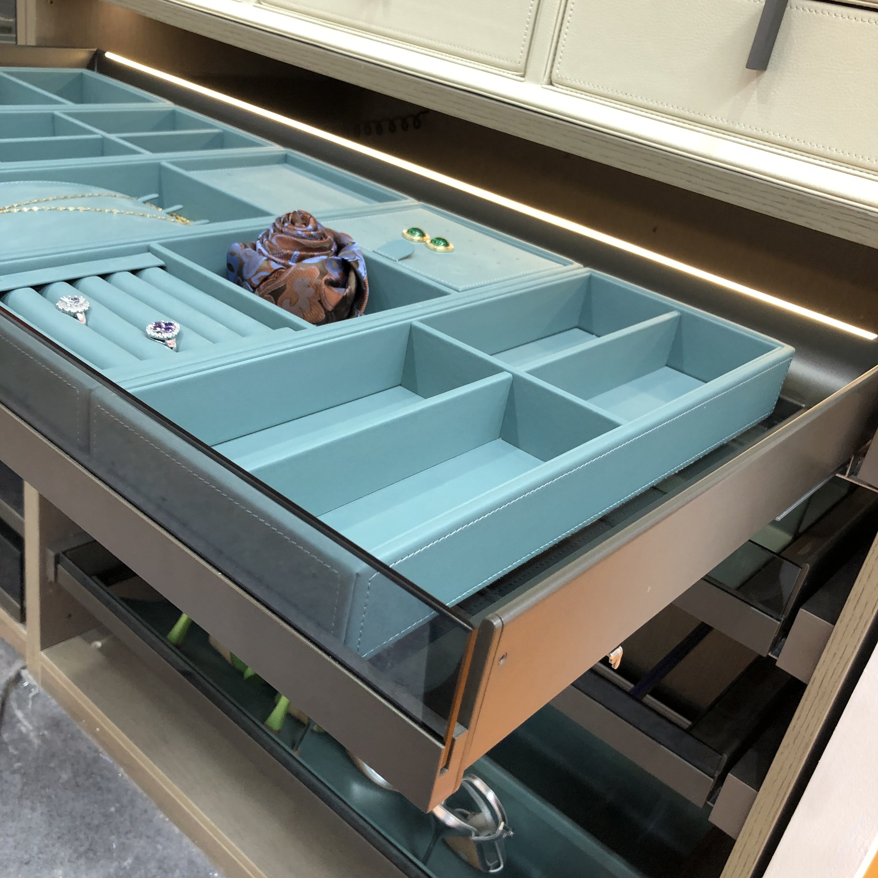 CEHNHF pull Out Glass Basket&Push To Open Softclose Drawer
