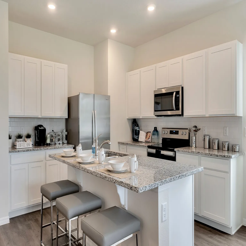 Customized Luxury RTA Kitchen Cabinets China Solid Wood Kitchen Cabinets Ready To Assemble Cucina Completa